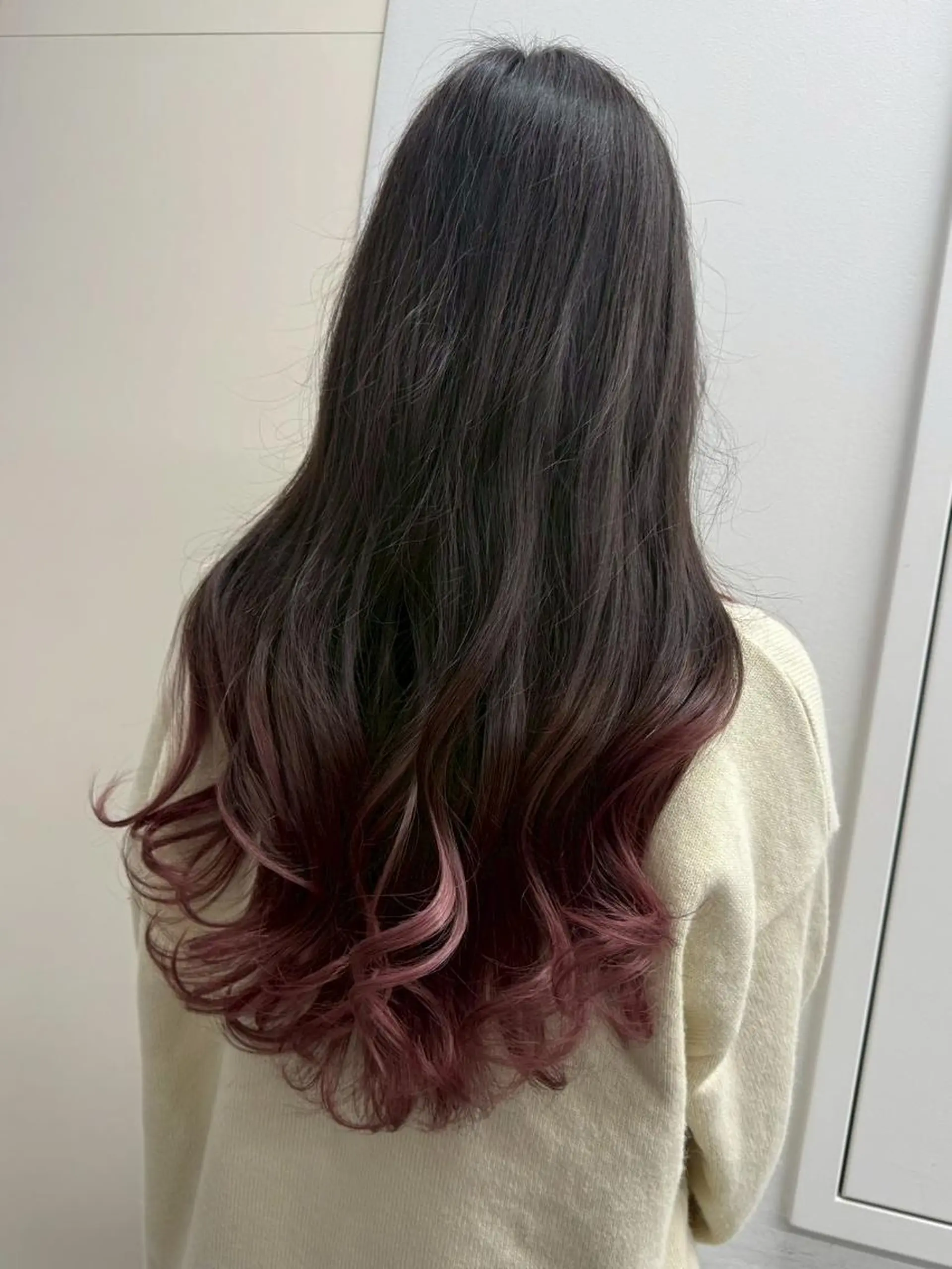 ロング カラー アディクシーカラー アッシュ ブルーカラー ダークアッシュ グレージュ 【公式】amble luxe池袋東口🩷のヘアスタイル