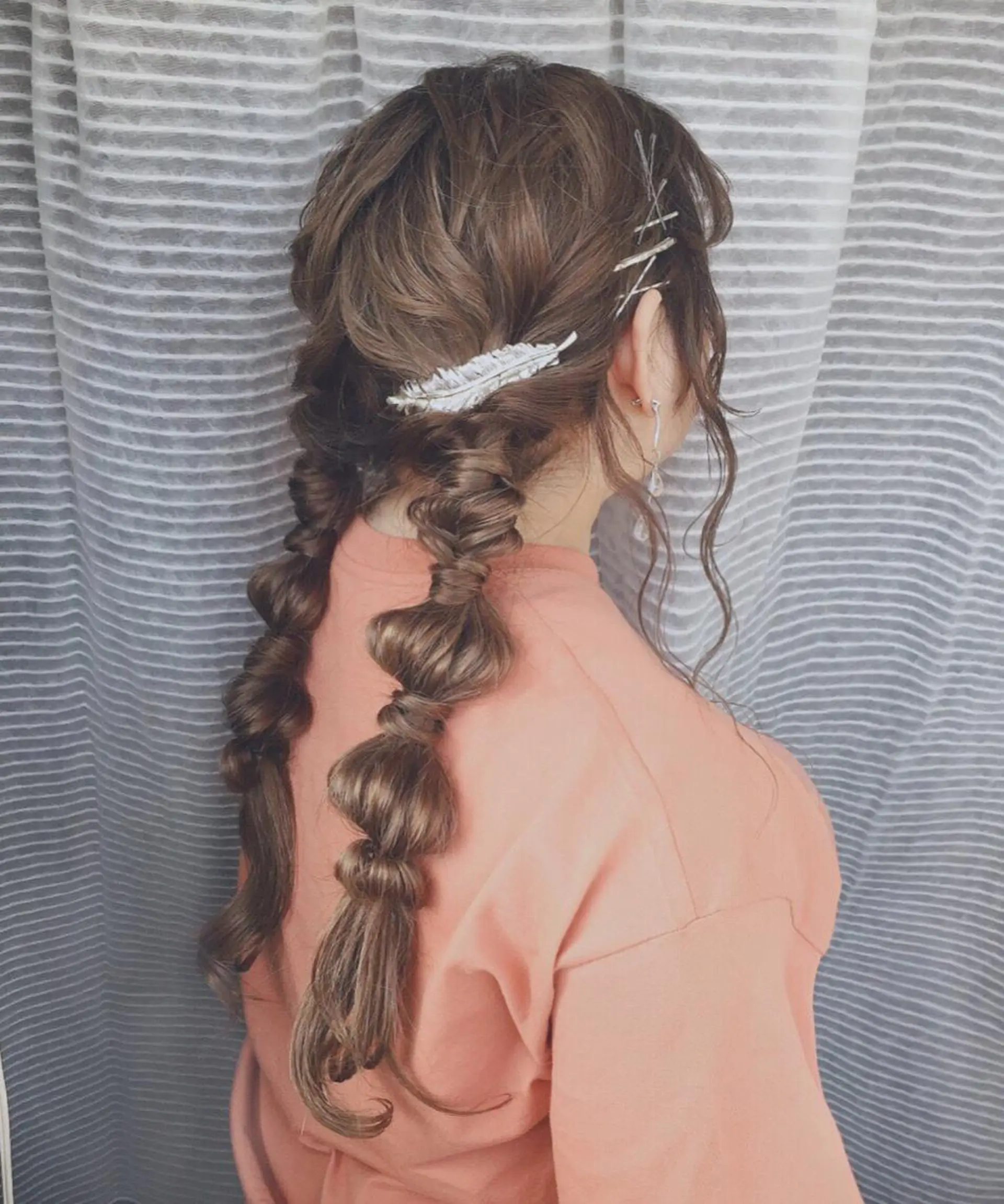 ヘアアレンジ ツインテール maco 艶感ハイトーン🦋のヘアスタイル