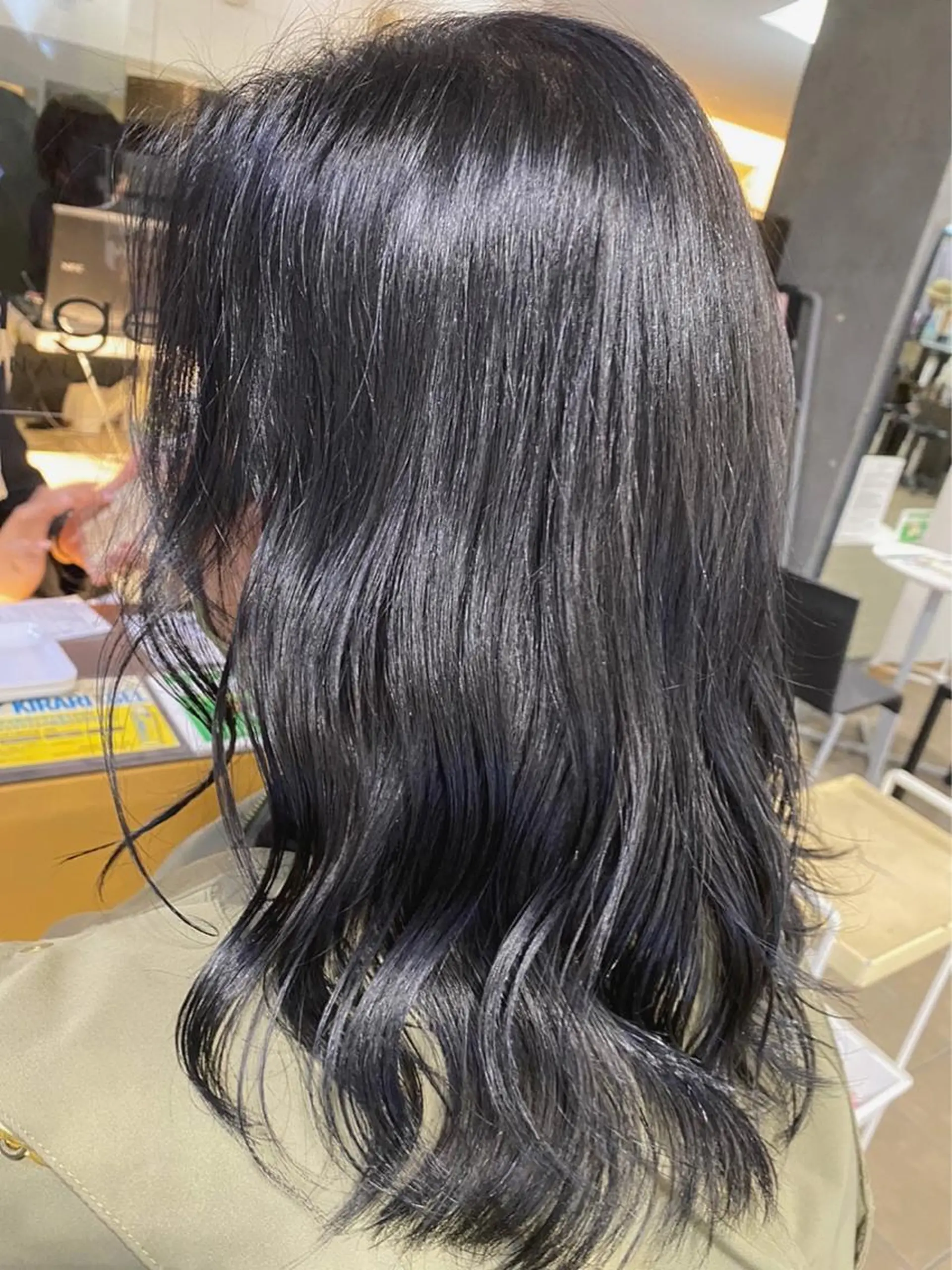 セミロング カラー 横山 大樹のヘアスタイル