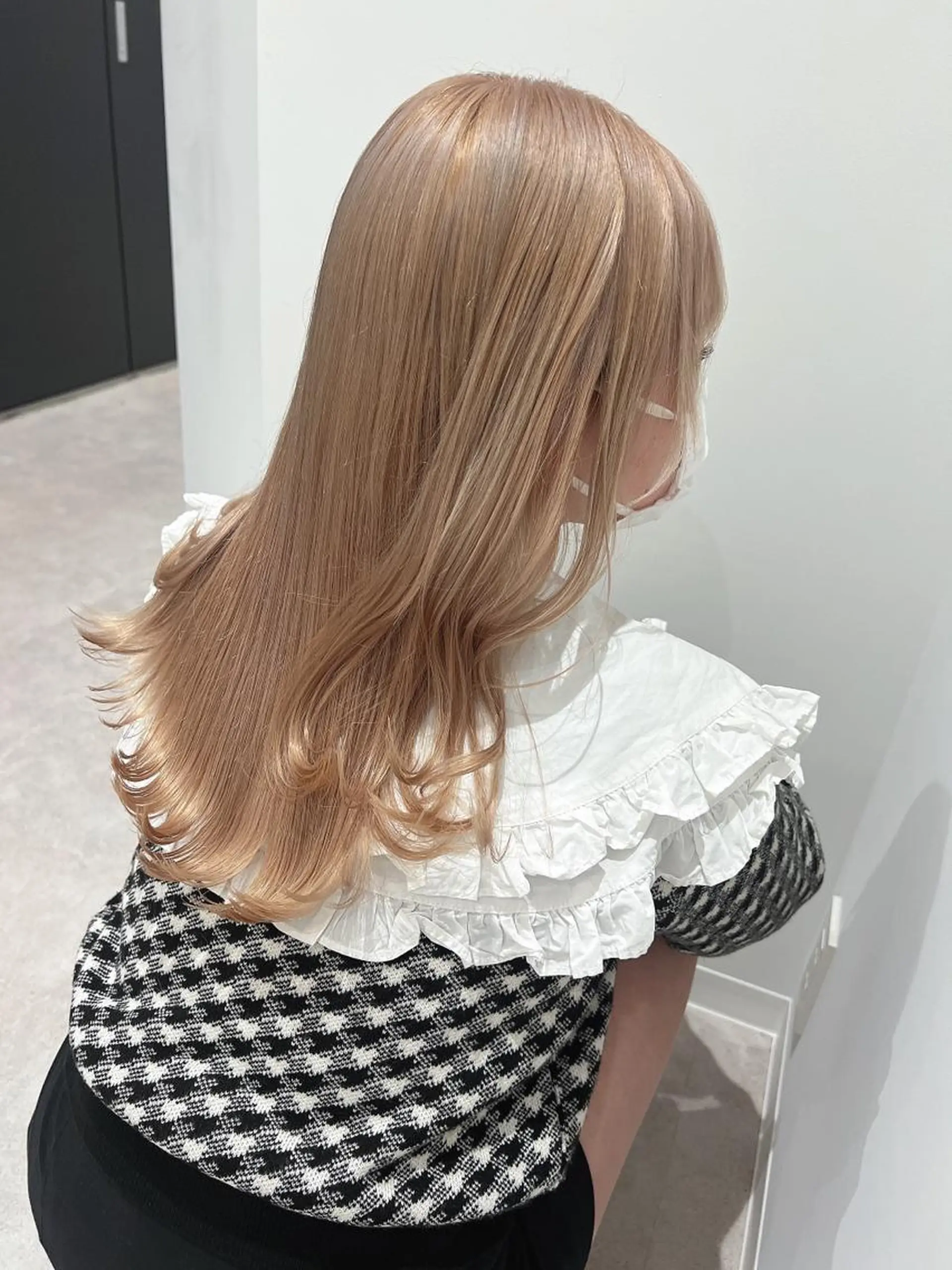 セミロング カラー ベージュカラー ブロンド ブロンドベージュ マツエクmarry池袋所属・マツエクモデル無料 marry 池袋秦のマツエク・マツパデザイン