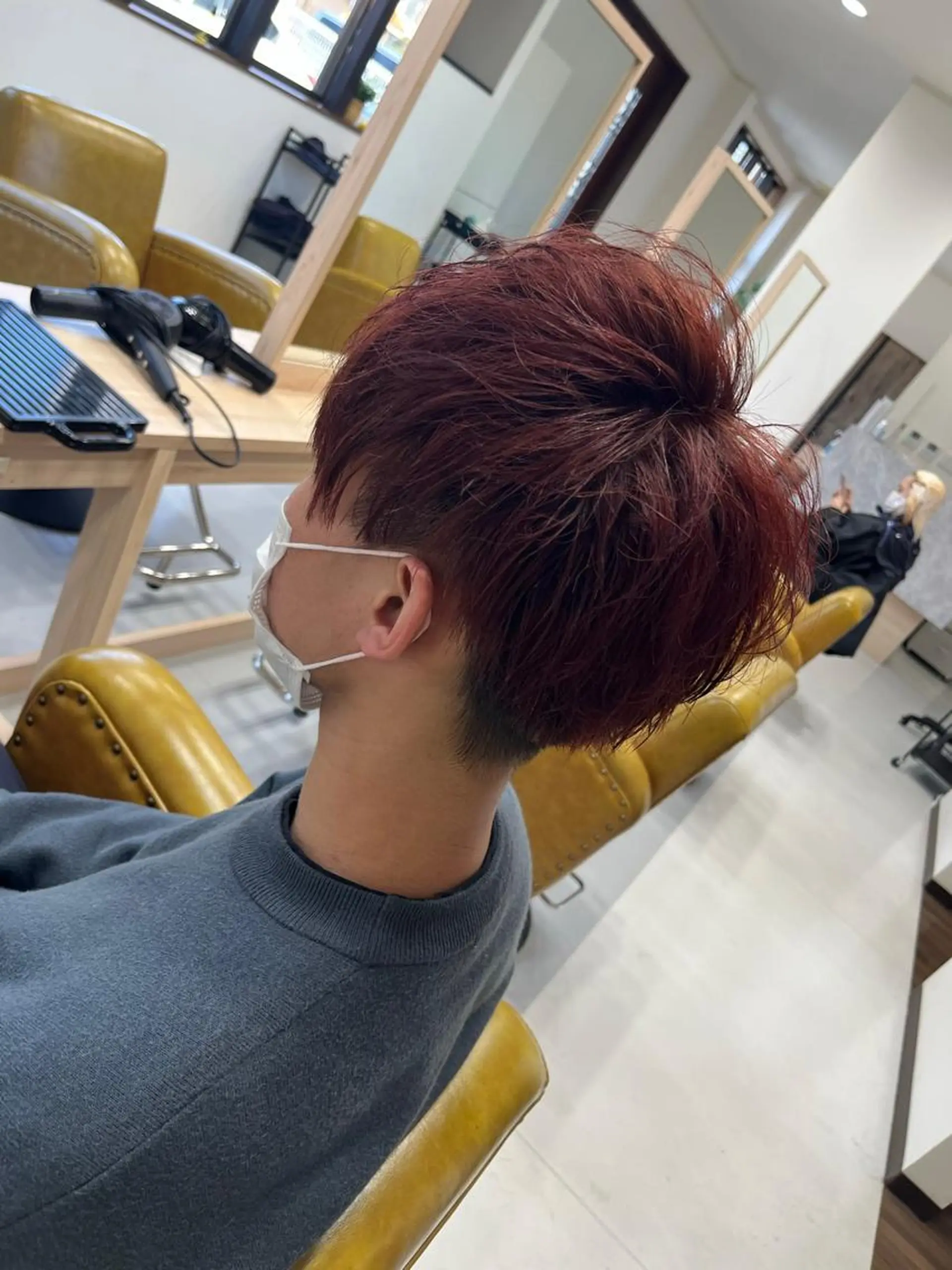 ショート カラー メンズ 峯 渉人のヘアスタイル