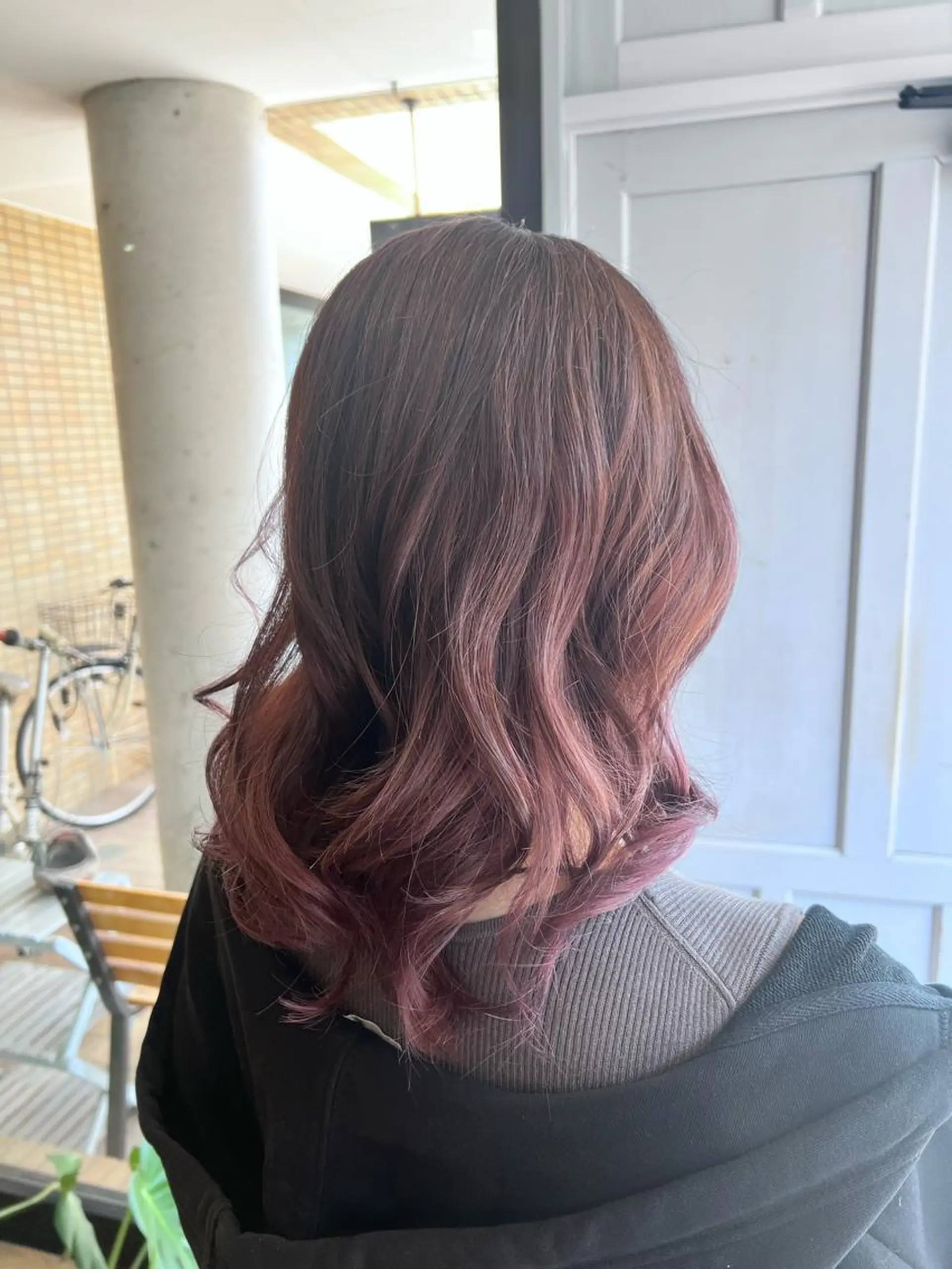 セミロング カラー ラベンダーカラー ピンクカラー ピンクラベンダー ヘアカラー トリートメント ツキダテ ユイのヘアスタイル
