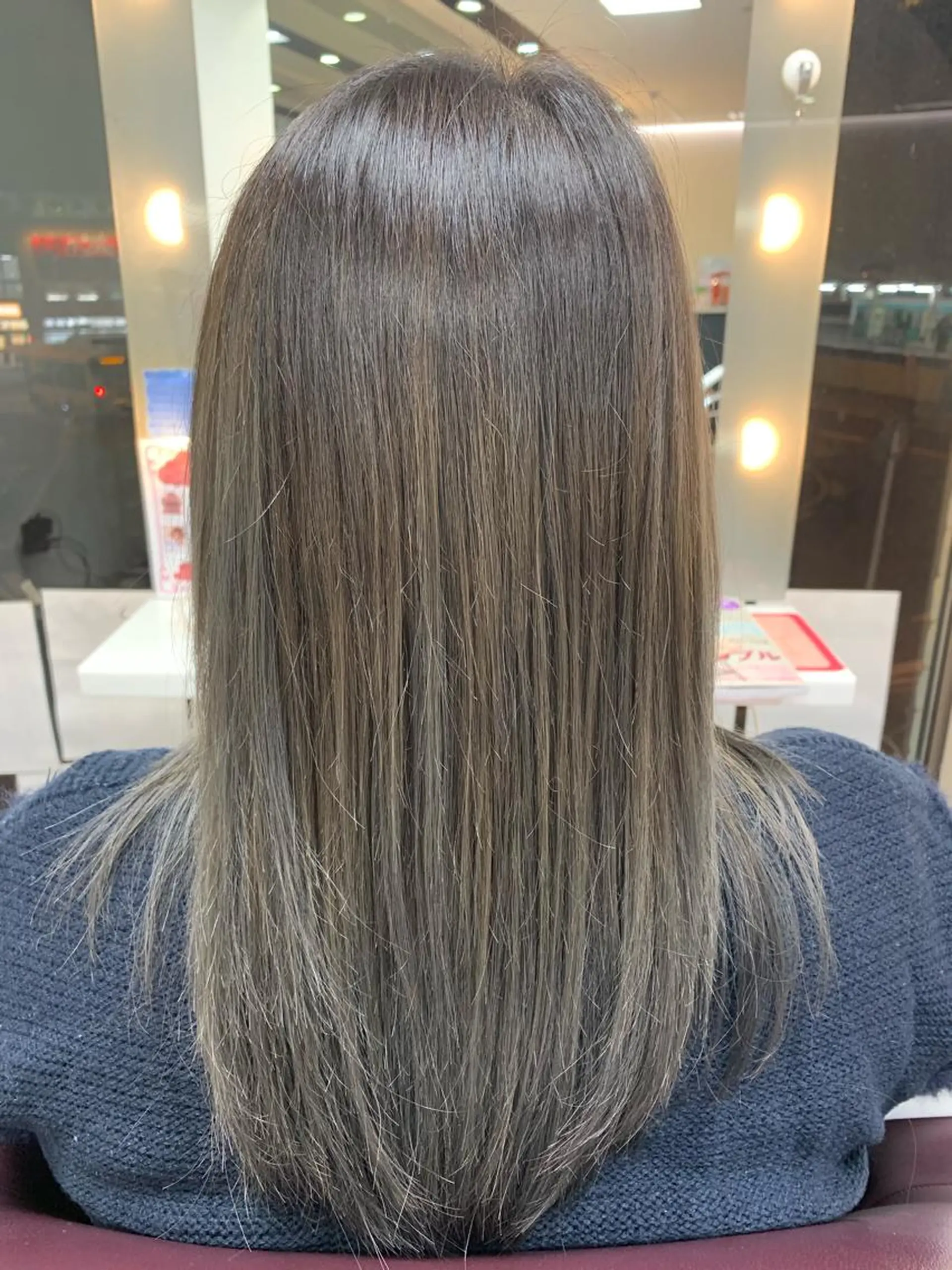 ミディアム カラー バレイヤージュ グラデーションカラー レイヤーカット 髪質改善カラー🦋 田村のヘアスタイル