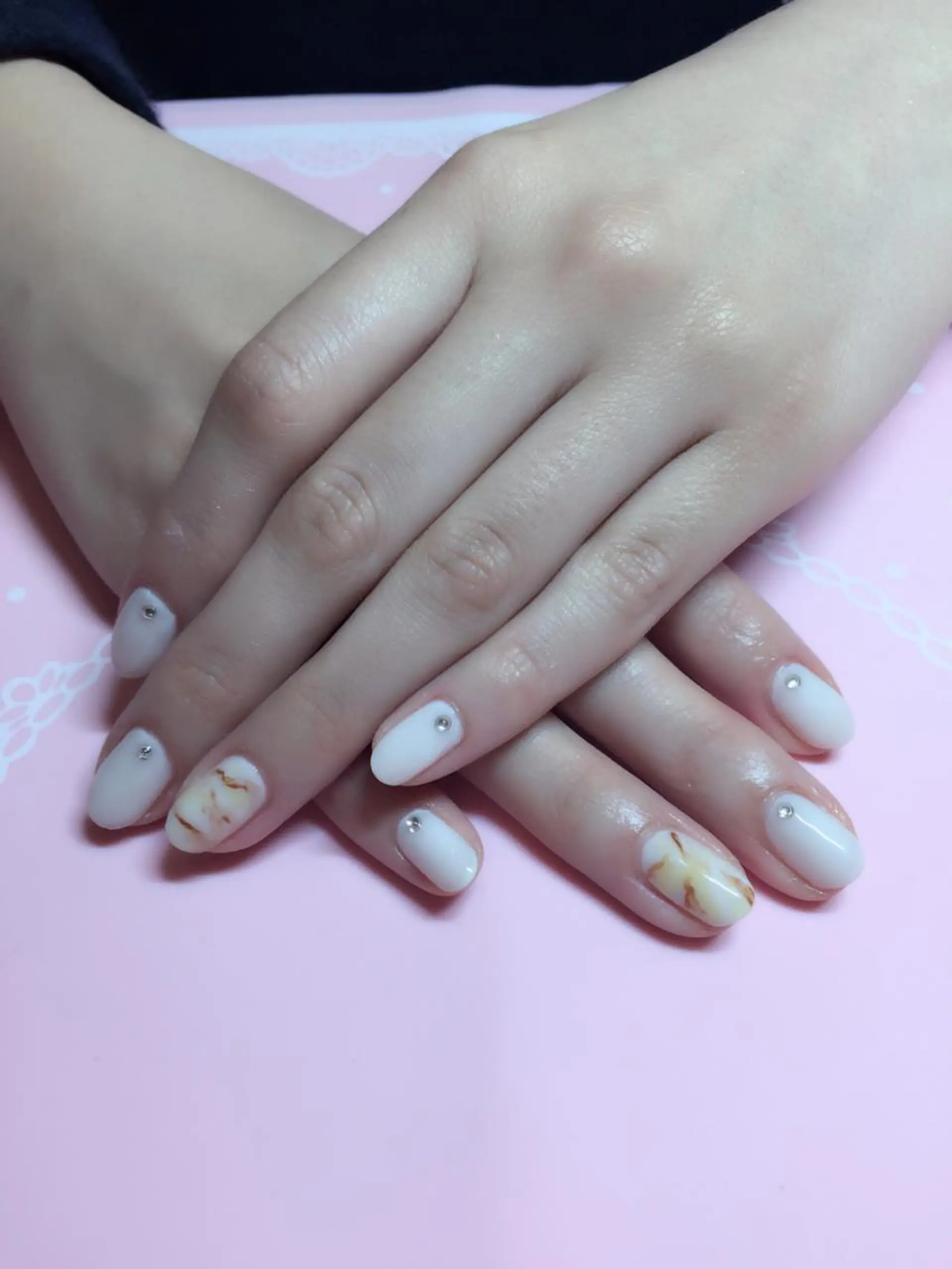 ネイル モナンジュ マツパ・眉毛専門のマツエク・マツパデザイン