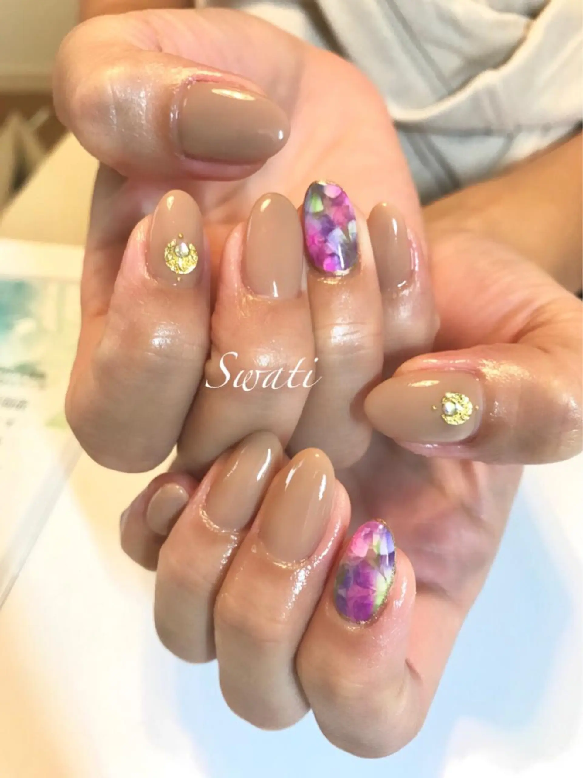 ネイル アートネイル フラワーネイル ニュアンスネイル オフィスネイル シンプルネイル yuko (ネイリスト)のネイルデザイン