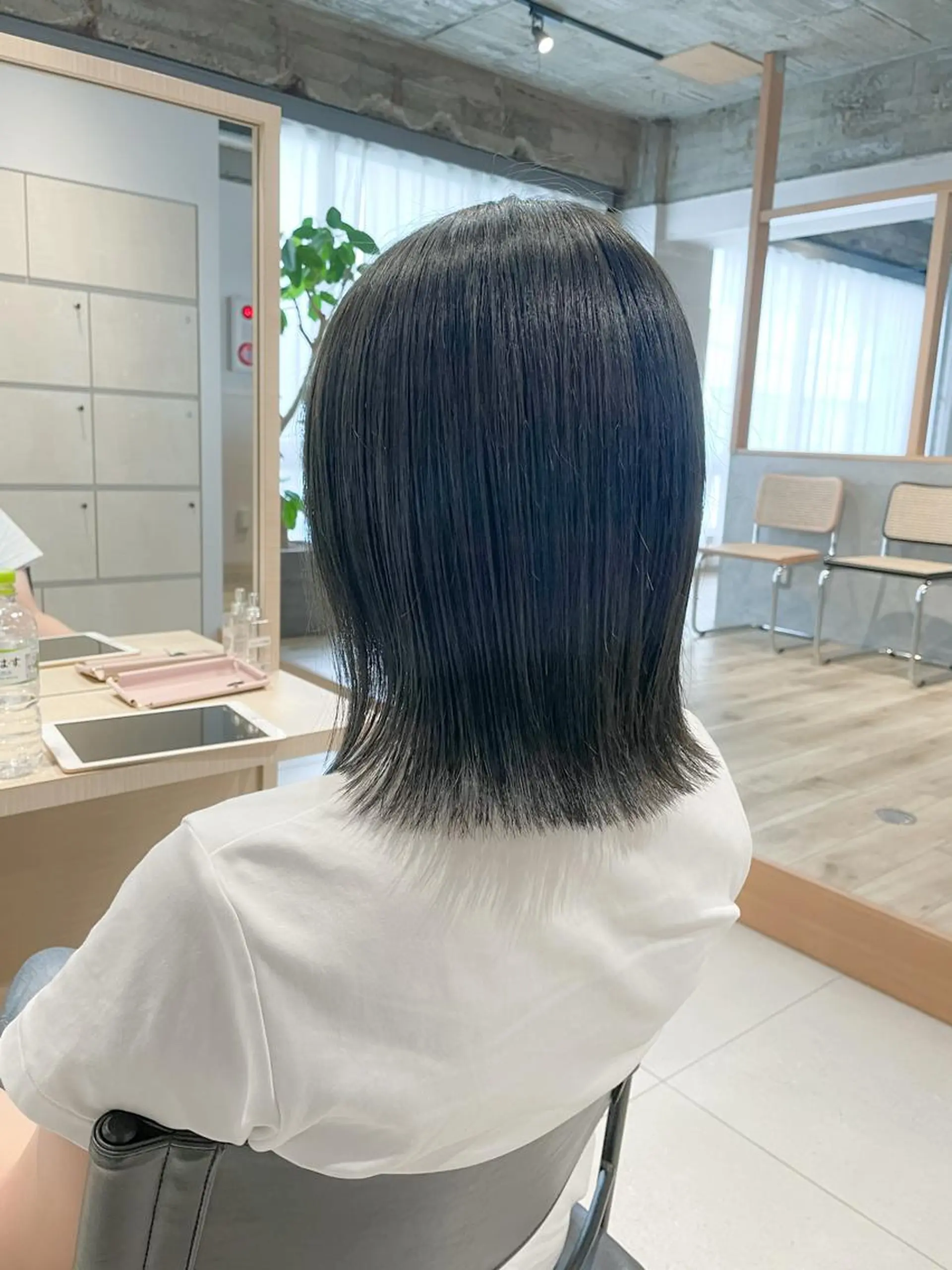 ミディアム カラー ブリーチ グレージュ ブリーチなしカラー ROUTE KOUTAのヘアスタイル