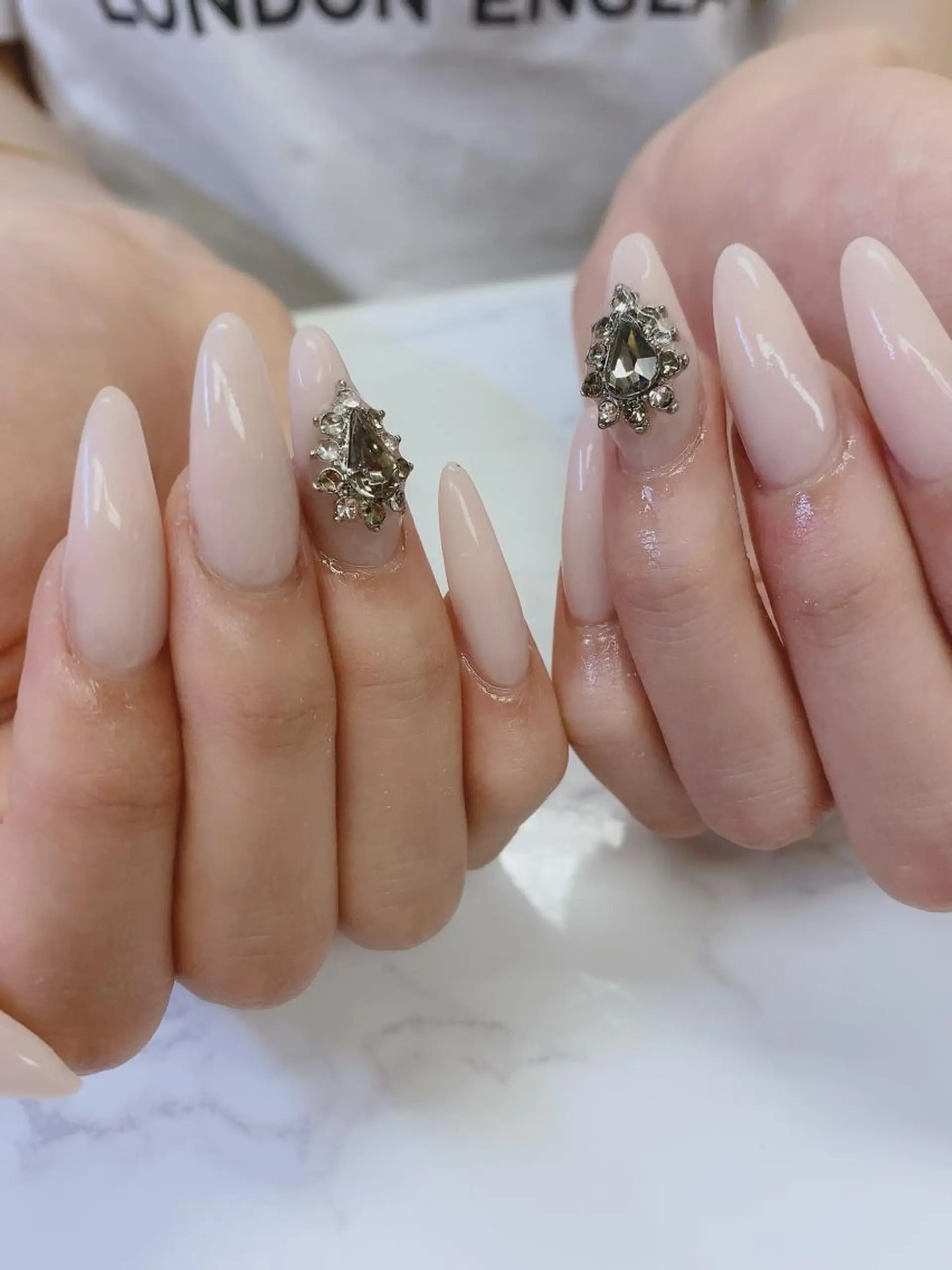 ミディアム ハンドネイル JNA認定講師🌸 RIEのネイルデザイン