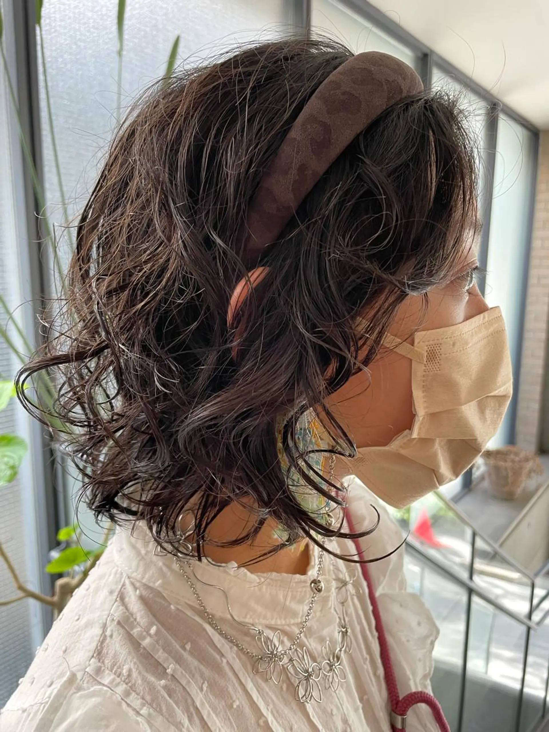 ミディアム パーマ ミディアムパーマ やすだ しおりのヘアスタイル