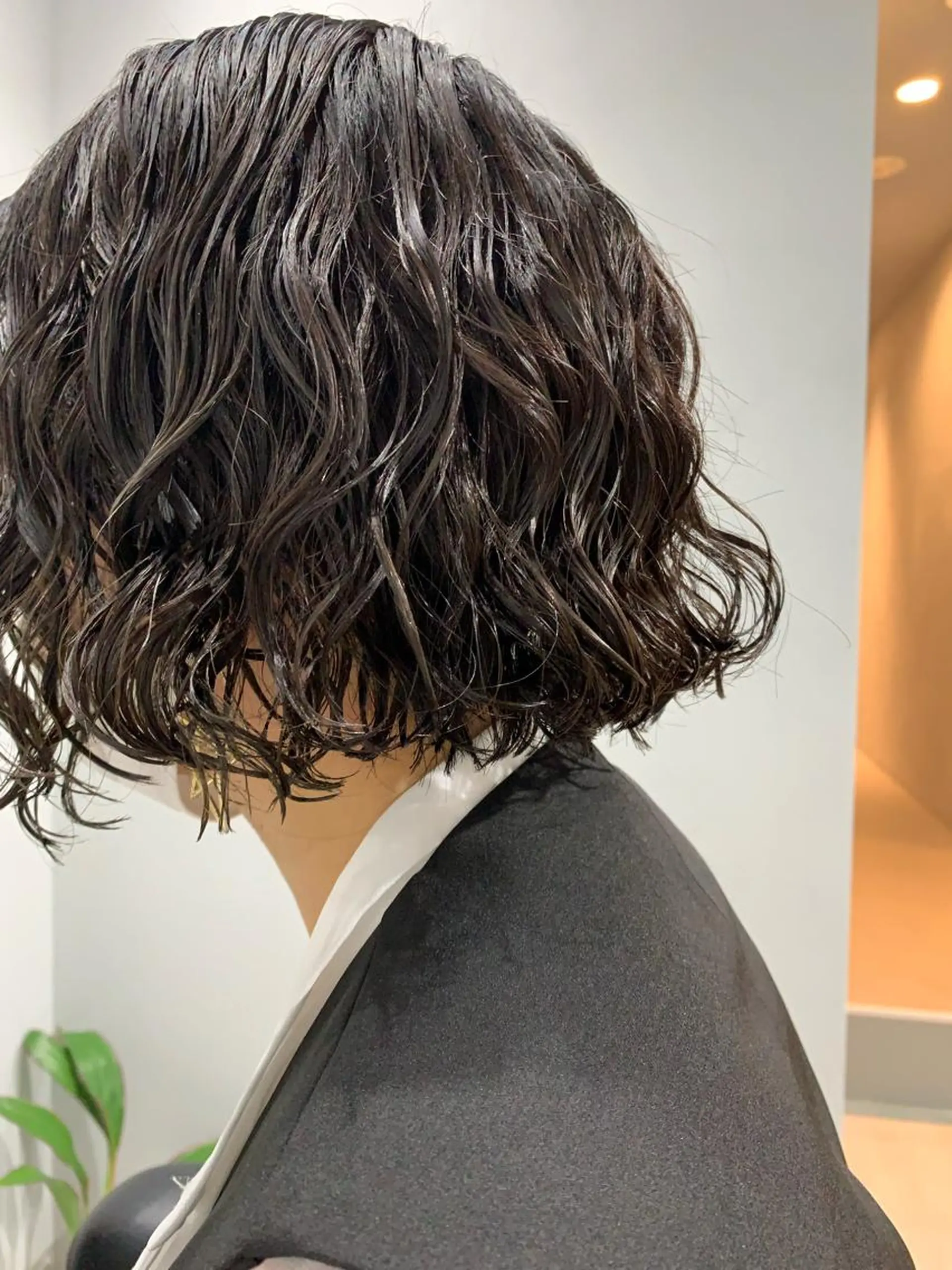 ショート パーマ ボブパーマコテ巻き風 パーマNo1深江秀平のヘアスタイル