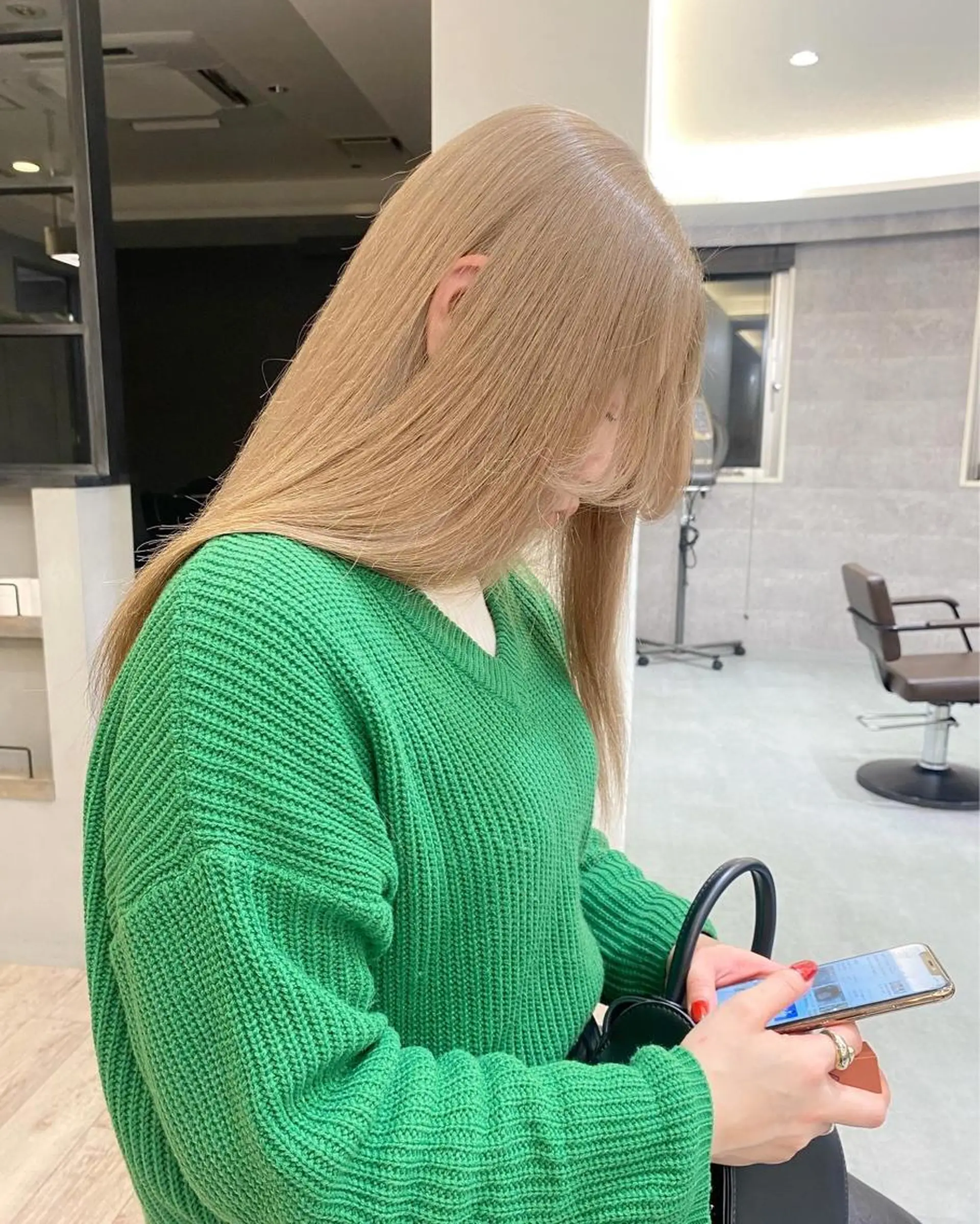 セミロング カラー ヘアアレンジ 🌷FUKA🌷 まろやかハイトーンのヘアスタイル