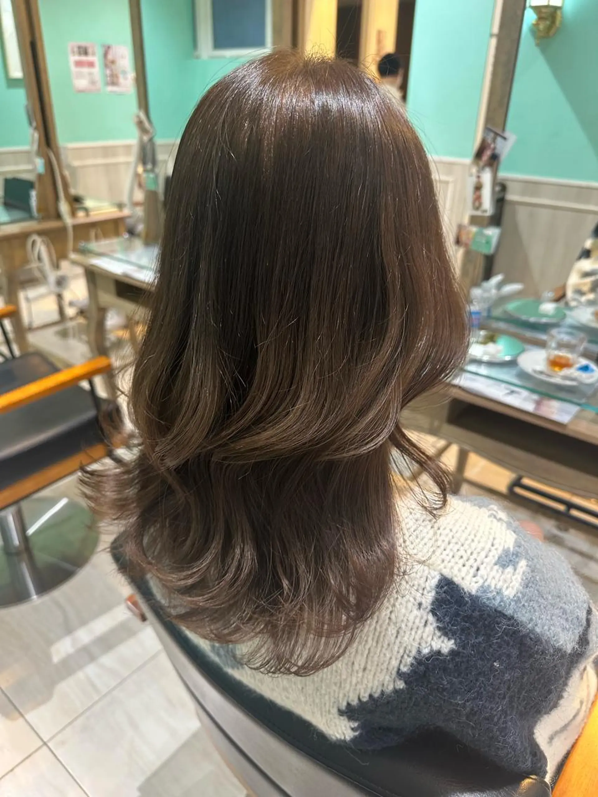 セミロング カラー 透けるbrown カラー🎗♡yukaのヘアスタイル