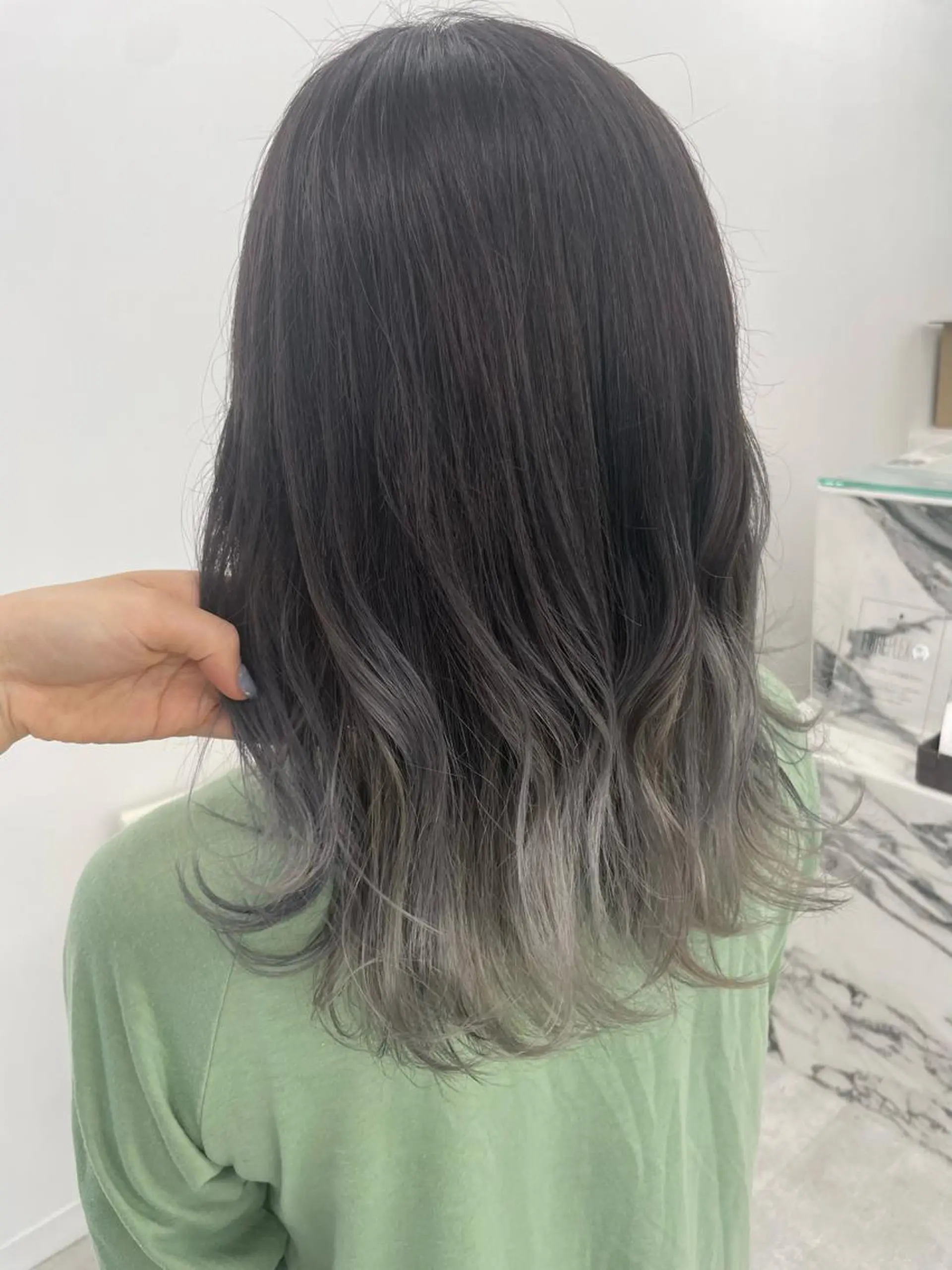 ミディアム カラー ヘアアレンジ ヘアカラー トリートメント 【Sweep】おじま のぞみのヘアスタイル