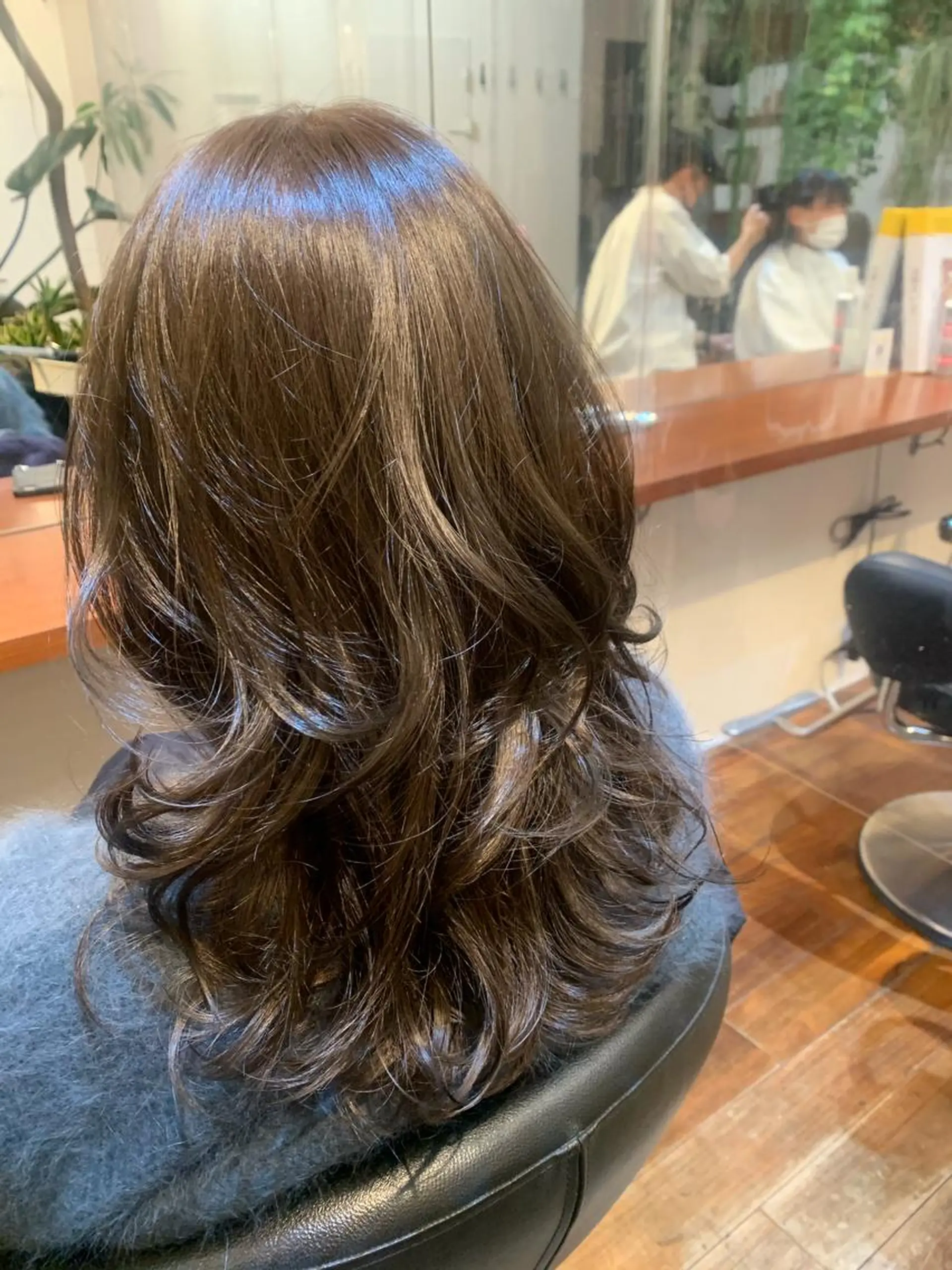 セミロング カラー DOG MANIA PiNCH所属・大人女性スタイル マルイチのヘアスタイル