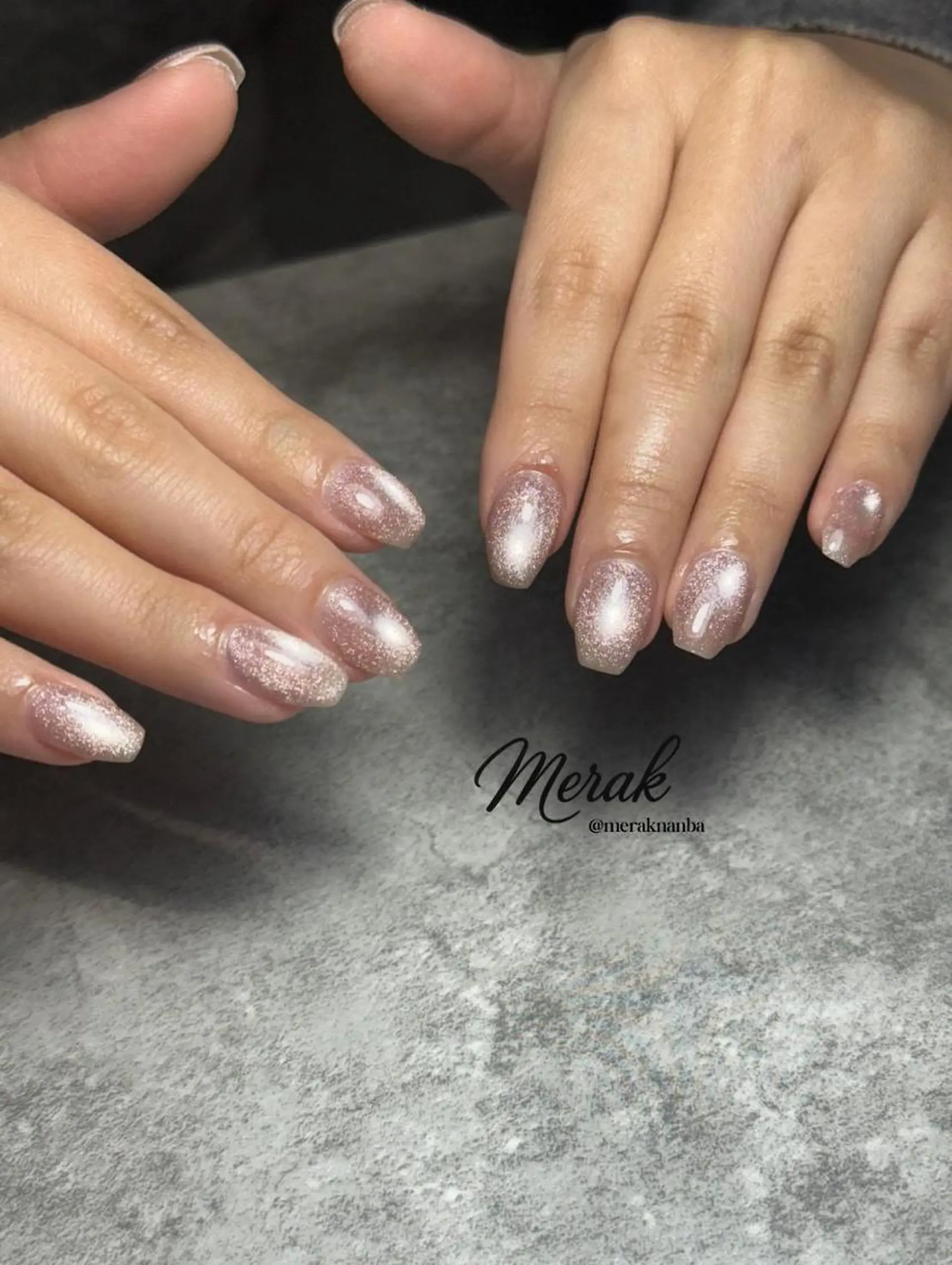 ネイル オーロラネイル ボルドー クリアネイル フラッシュネイル フットネイル メラク難波/長さだし パラジェルフィルインのネイルデザイン