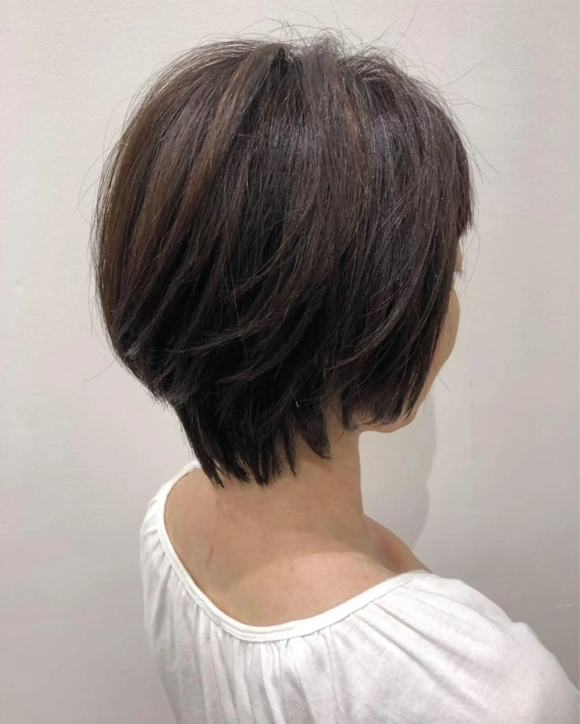 ショート 石田 優菜のヘアスタイル