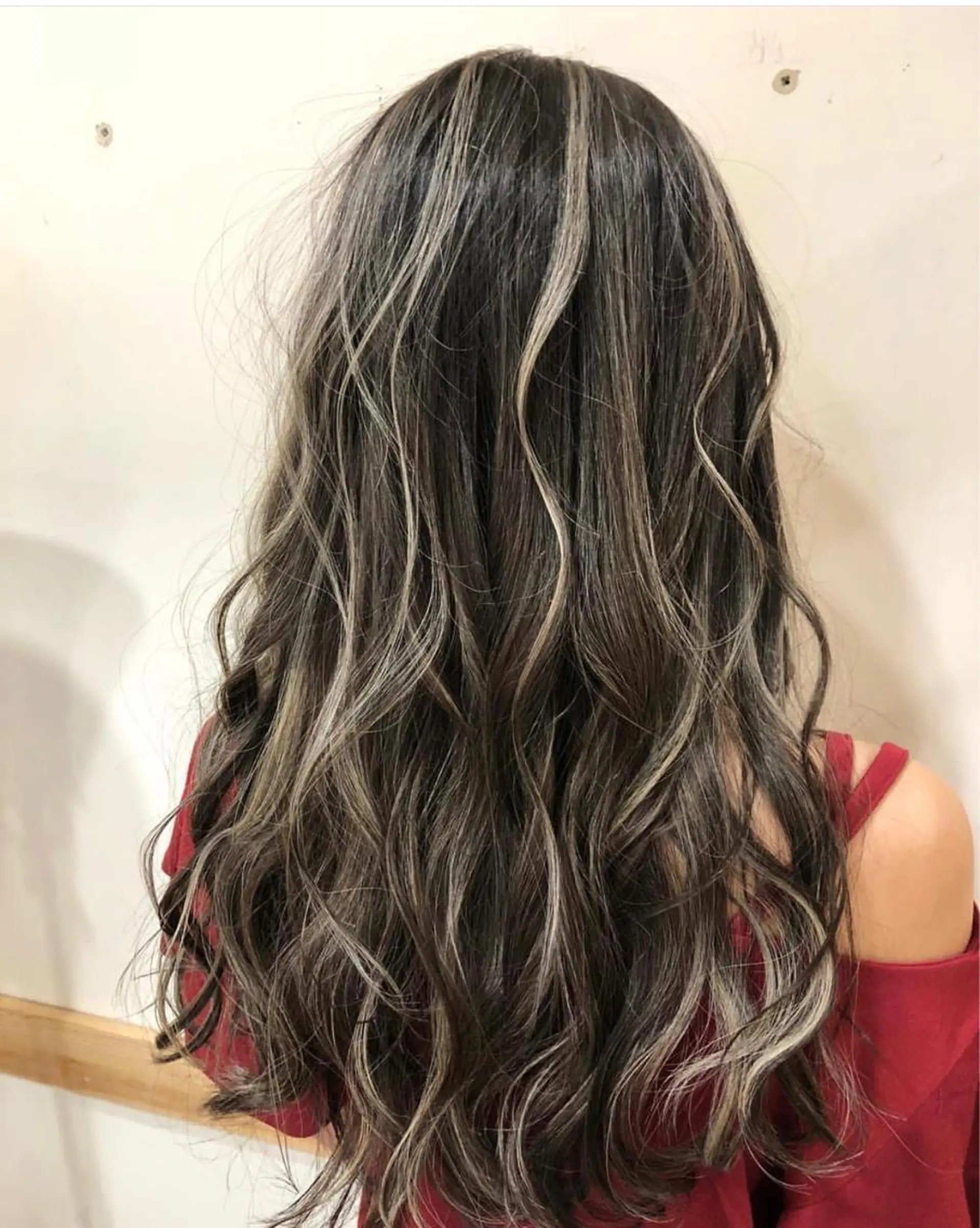 ロング カラー パーマ ヘアアレンジ メンズ キッズ ネイル マツエク・マツパ 酸性ストレート 髪質改善大槻勇樹のヘアスタイル