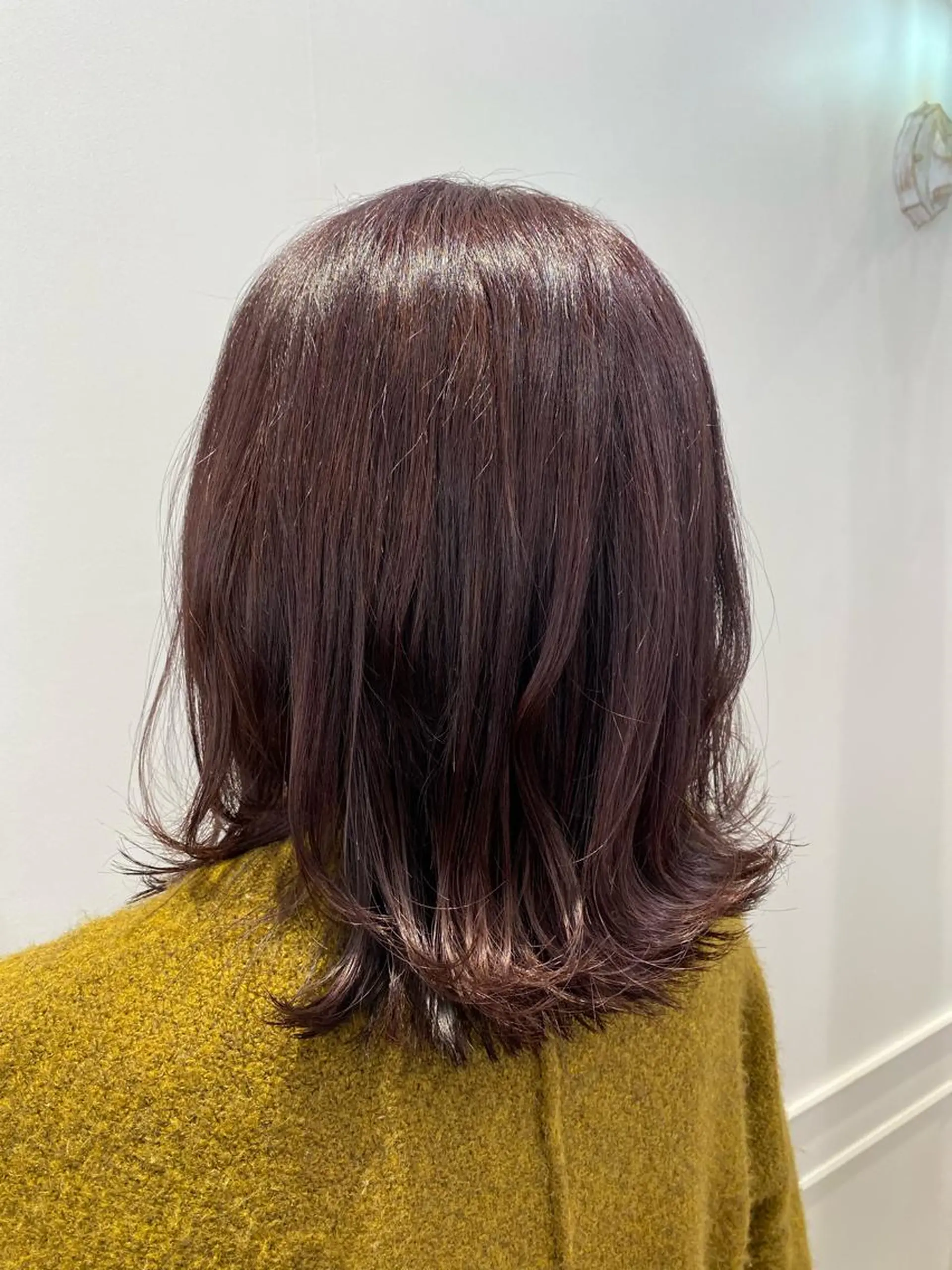 ミディアム カラー 福田 里央のヘアスタイル