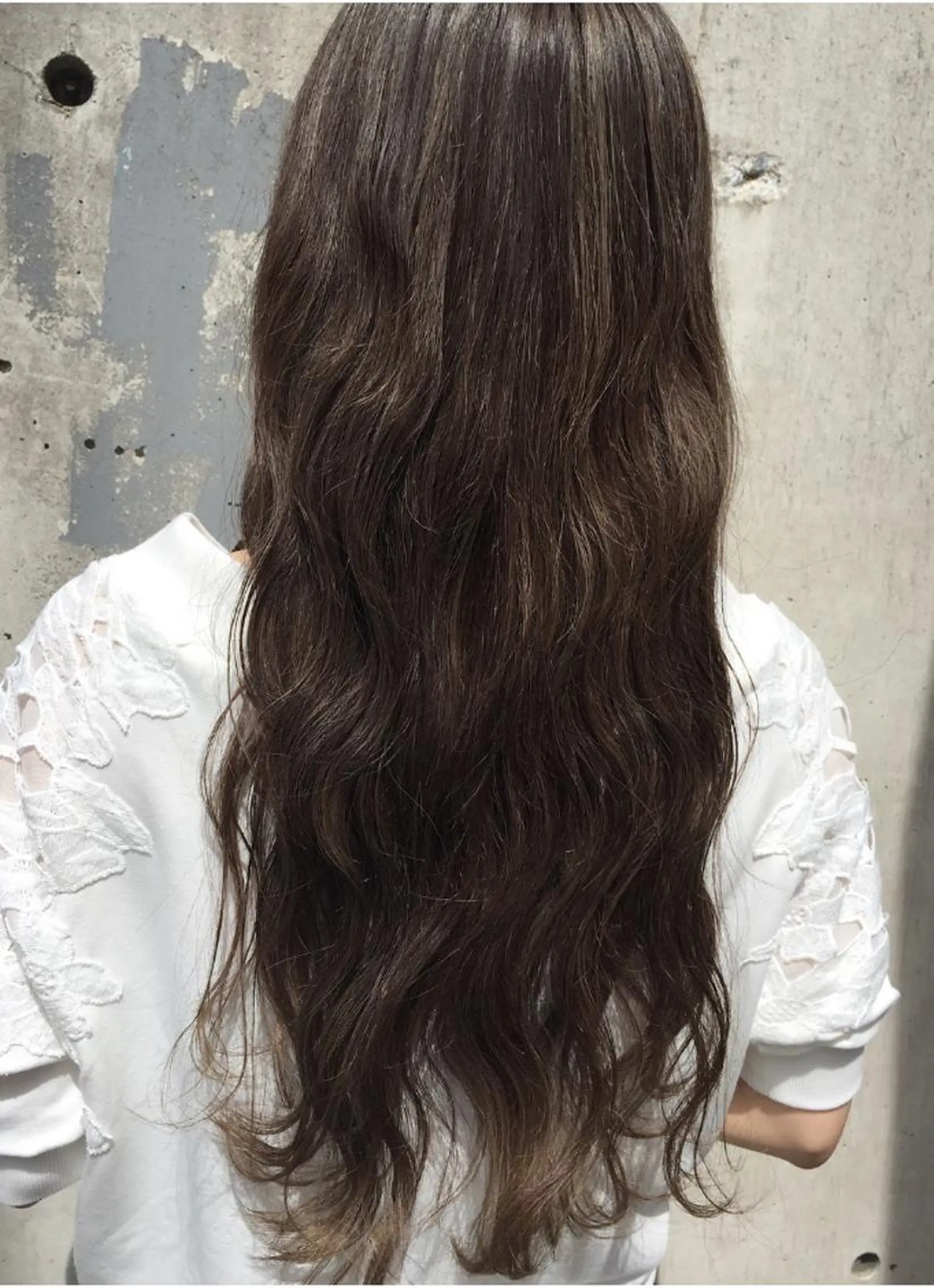 ロング カラー アッシュ 透明感・艶カラー/ 坂田友梨奈のヘアスタイル