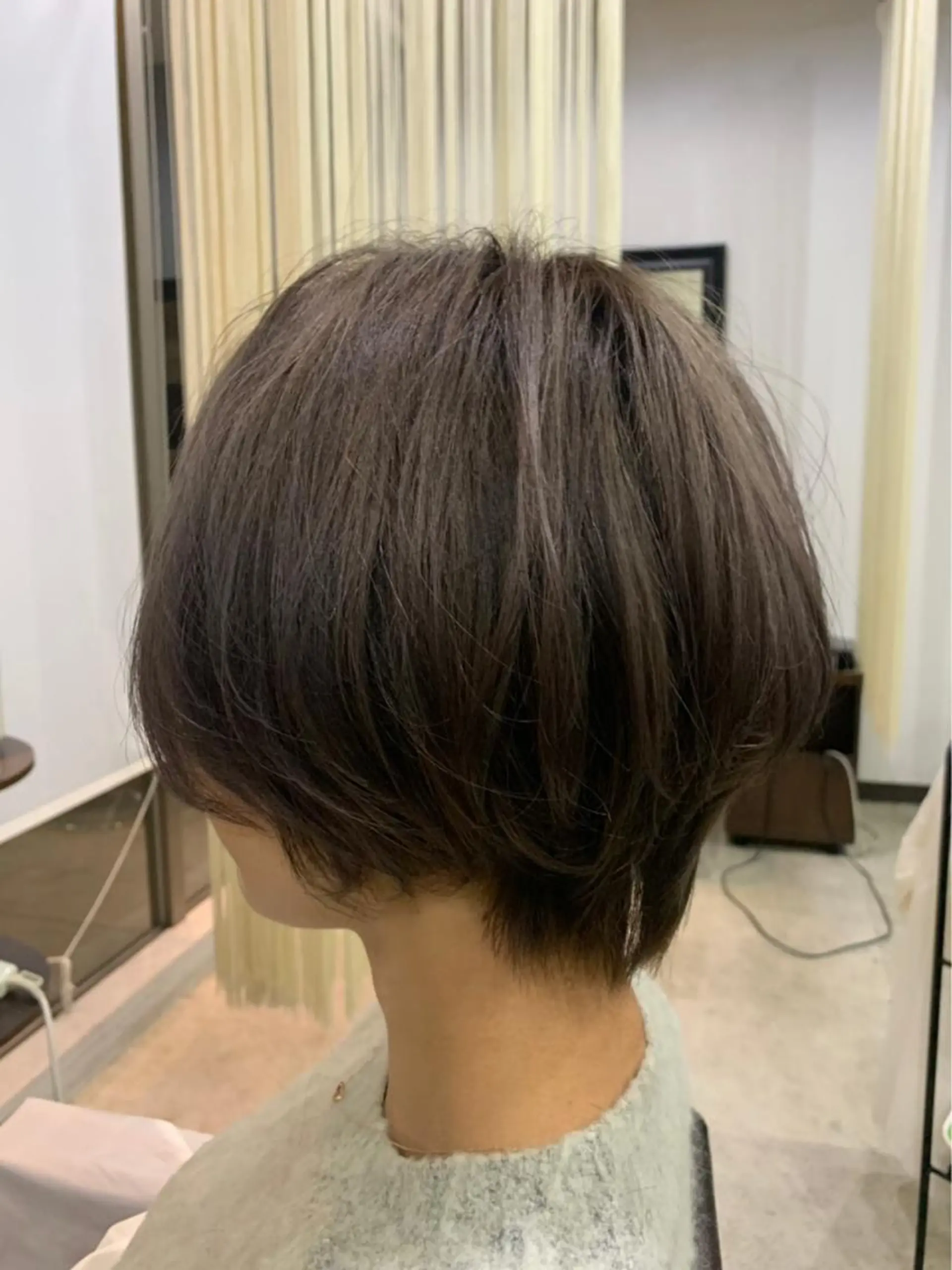 ショート カラー 阿久津 泰幸のヘアスタイル