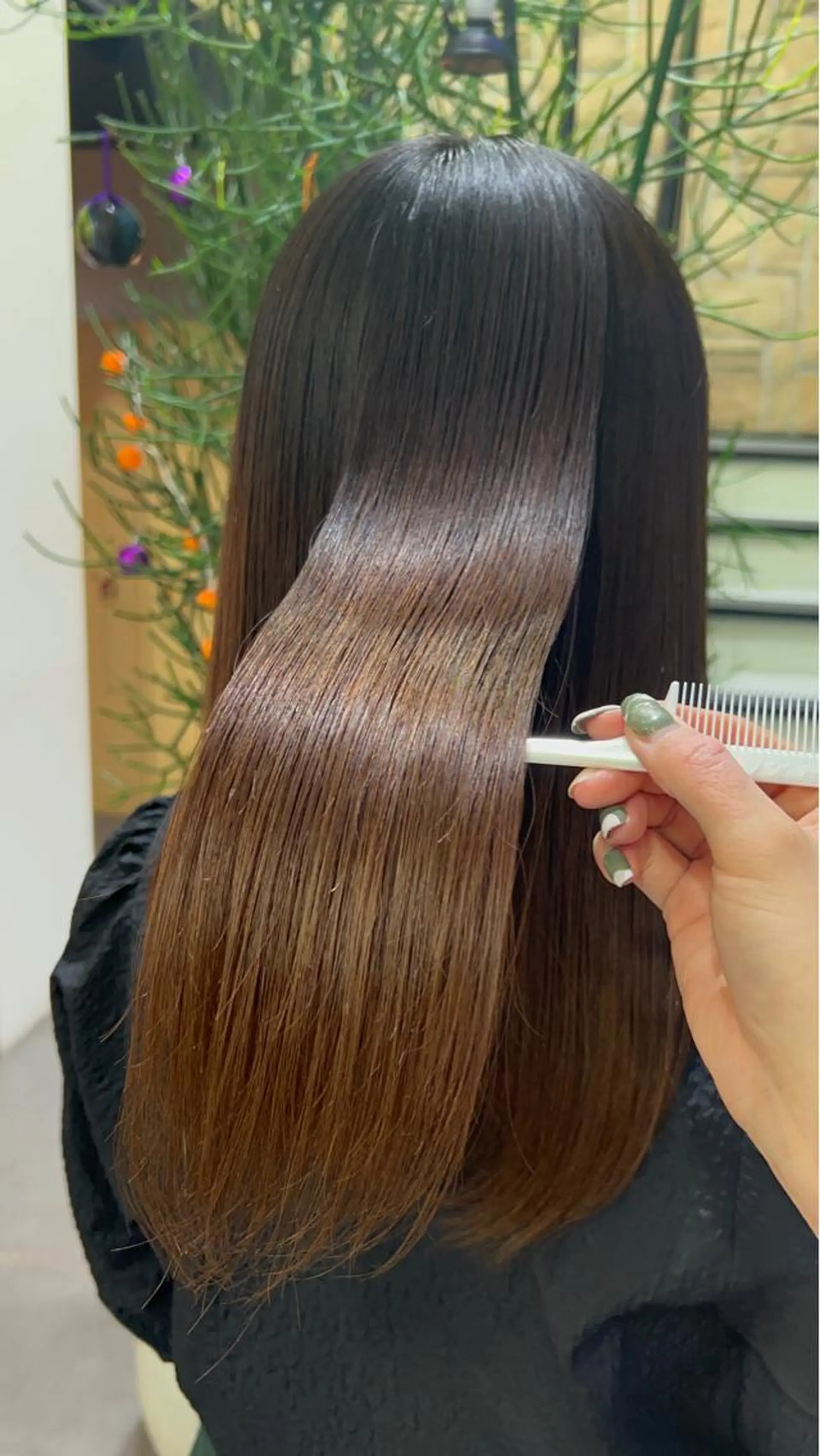 ミディアム 暖色ｶﾗｰ/ﾚｲﾔｰ ｶｯﾄ/Yunaのヘアスタイル