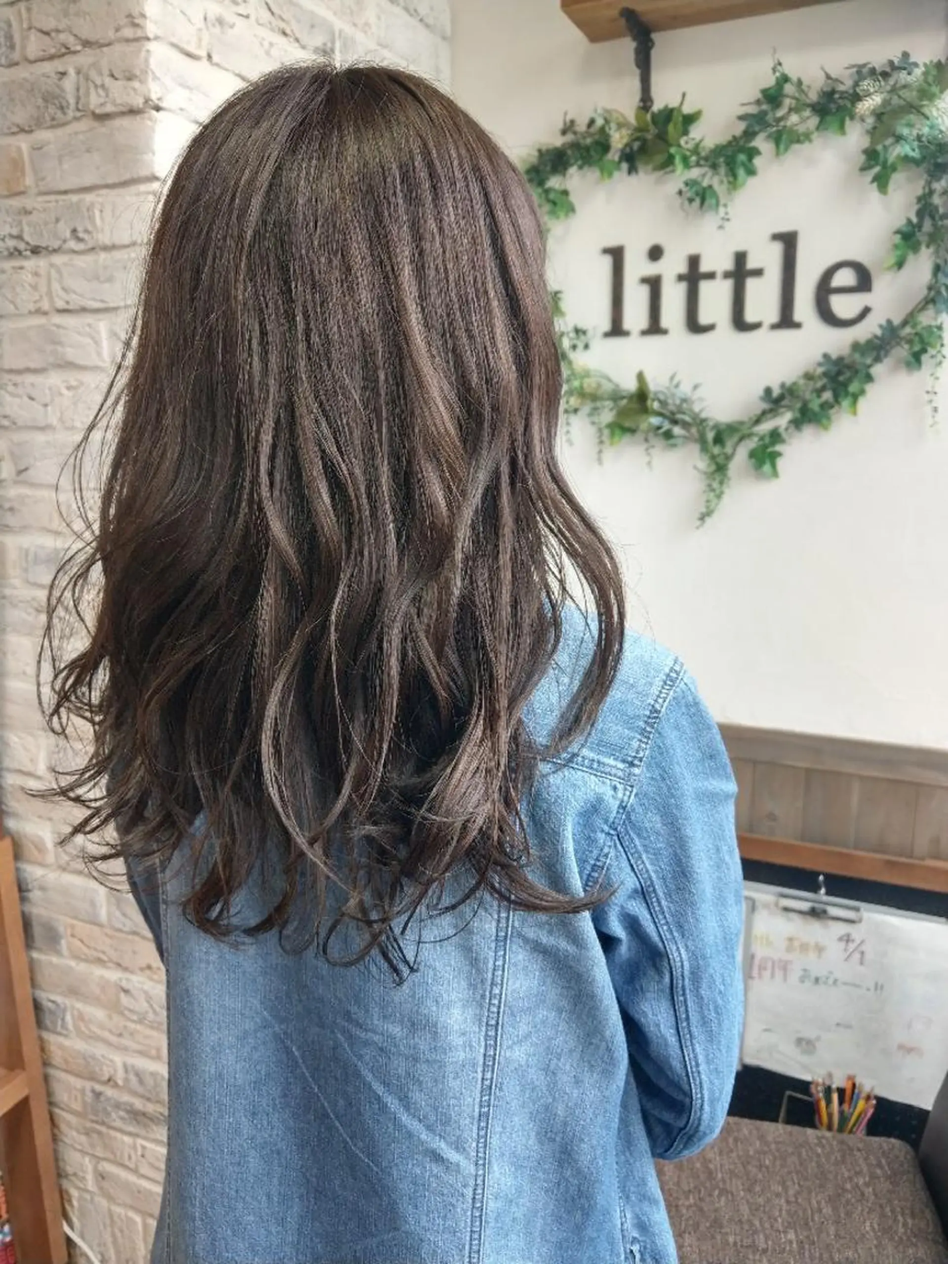 カラー ロング ベージュカラー ヘアカラー little吉祥寺所属・店長　佐藤 祐輔のヘアスタイル