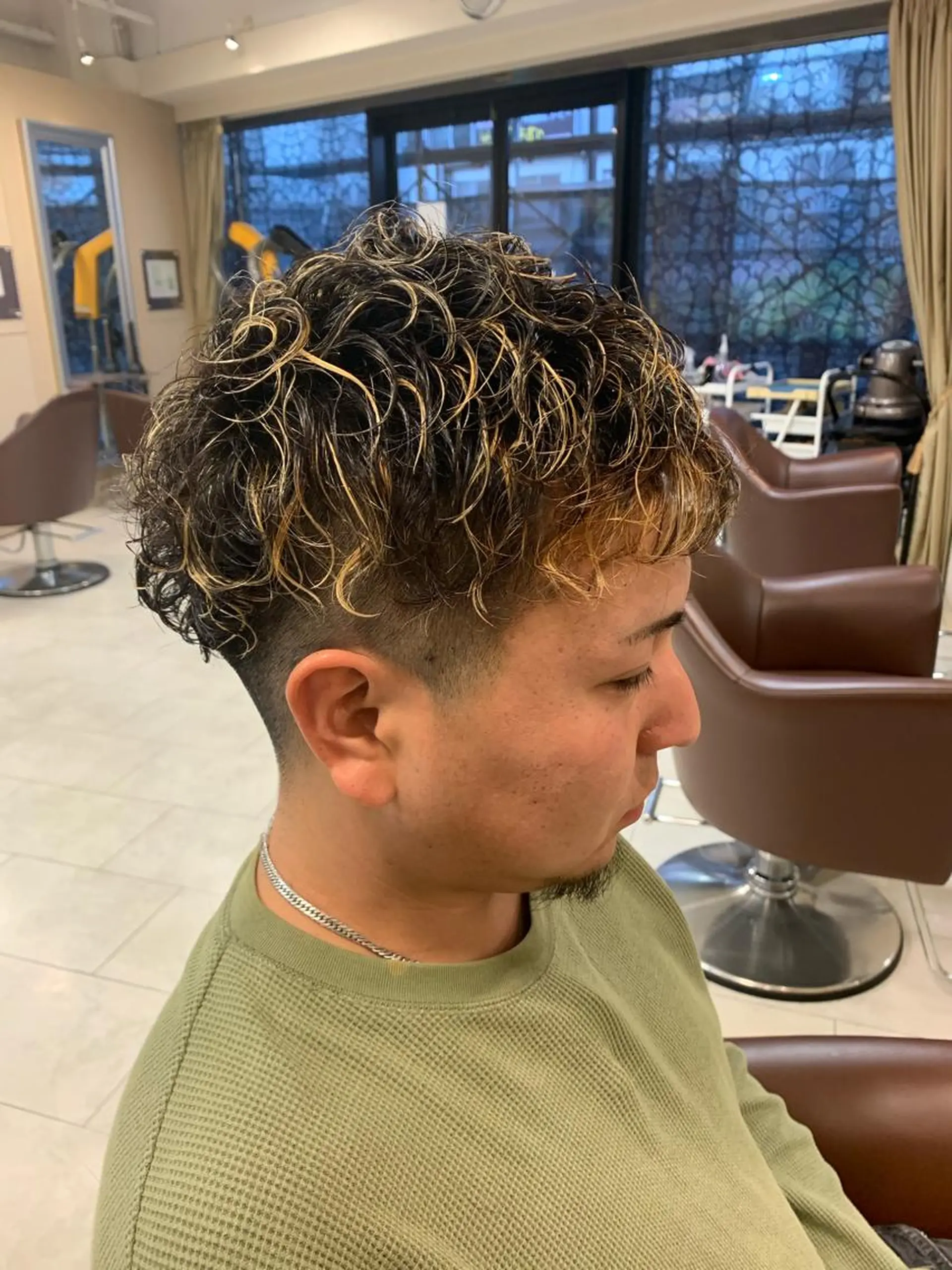 カラー メンズ 上石神井メンズパーマ 飯田徹のヘアスタイル