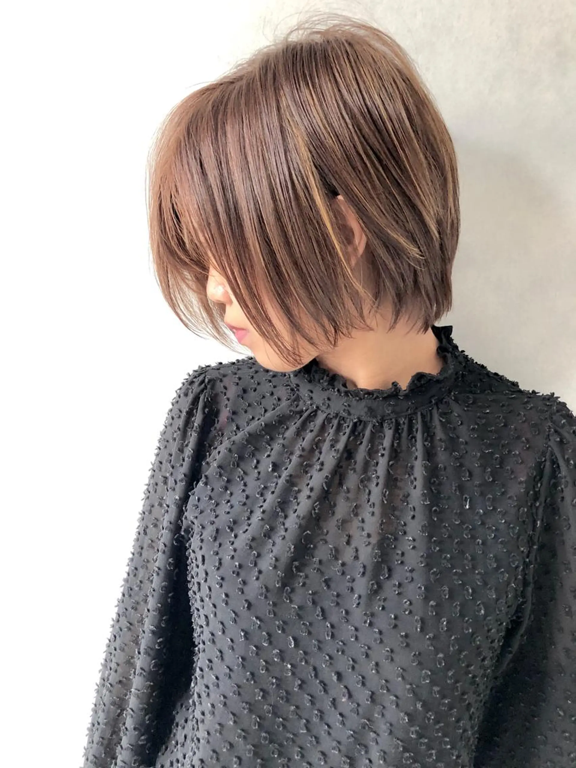 ショート 外国人風カラー ハイライト ヘアカラー トリートメント 小澤大輔 YOLO hairのヘアスタイル