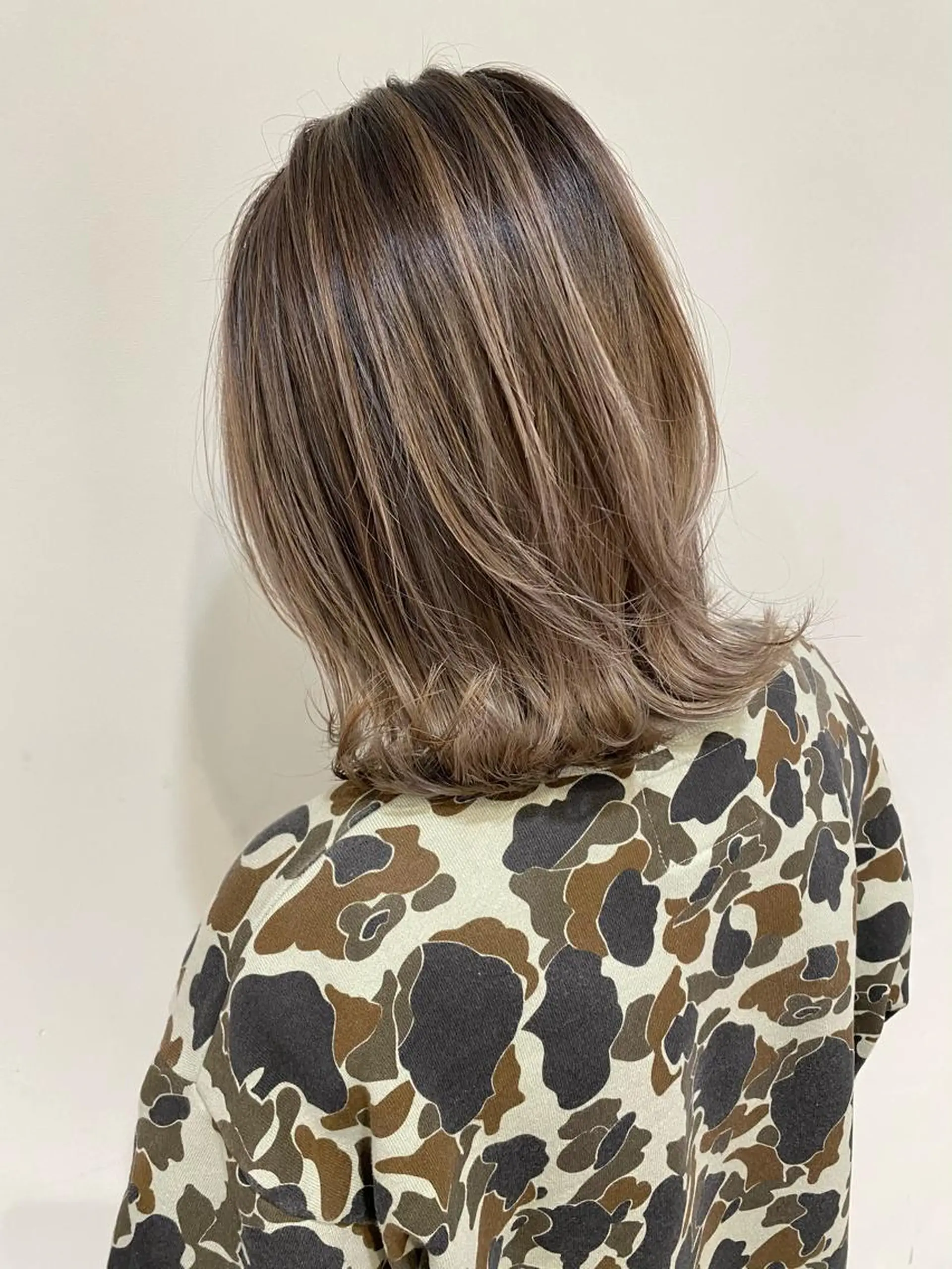 ショート カラー AMI Hair  supply所属・髪質改善カラー 韓国風レイヤーのヘアスタイル