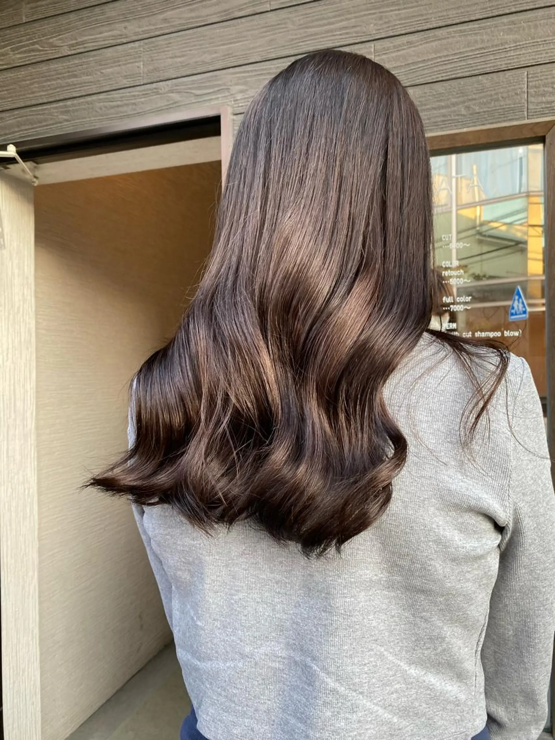 ロング カラー カット 美髪ストレート 川本雄己のヘアスタイル