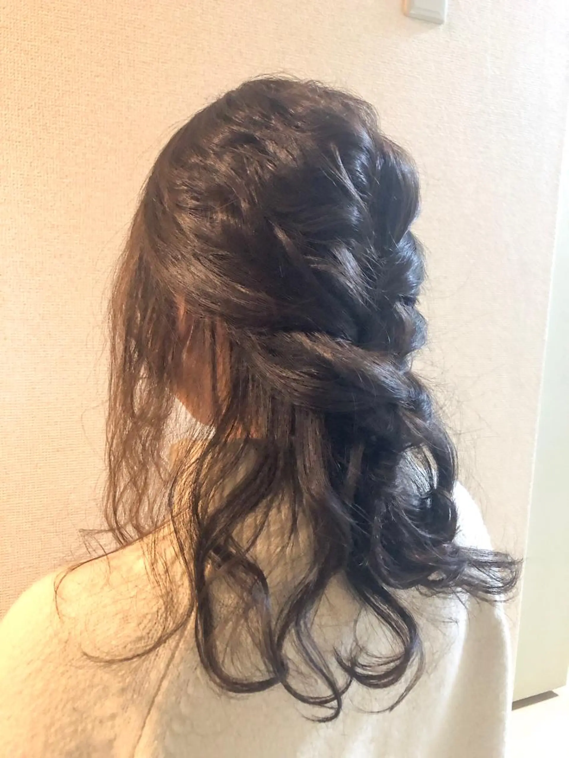 セミロング ヘアアレンジ ツヤ髪カラー💎 佐藤あきのヘアスタイル