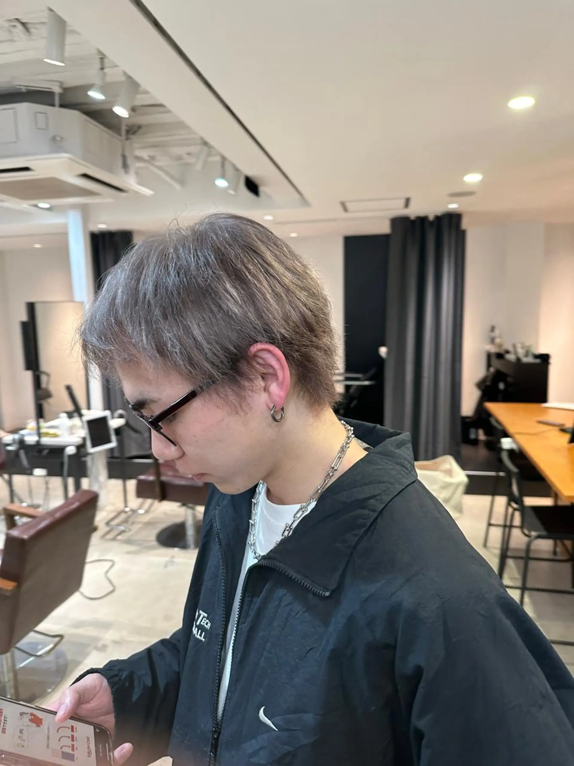 ショート カラー ROIS表参道所属・ケアブリーチ/ ブリーチ/Kazuoのヘアスタイル