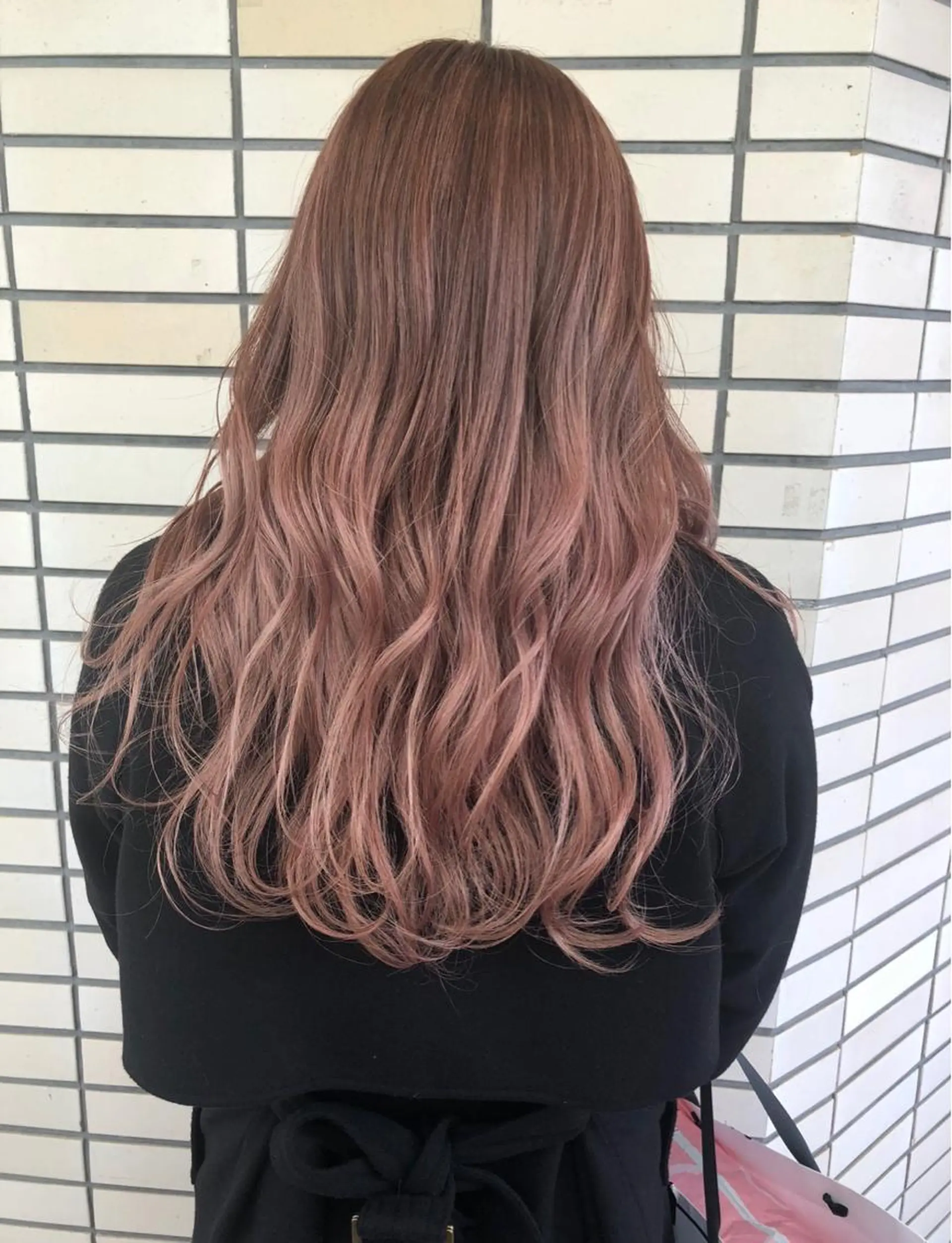 ロング カラー バレイヤージュ ピンクカラー レイヤーカット 2nd所属・🤍2nd🤍田所 美希のヘアスタイル