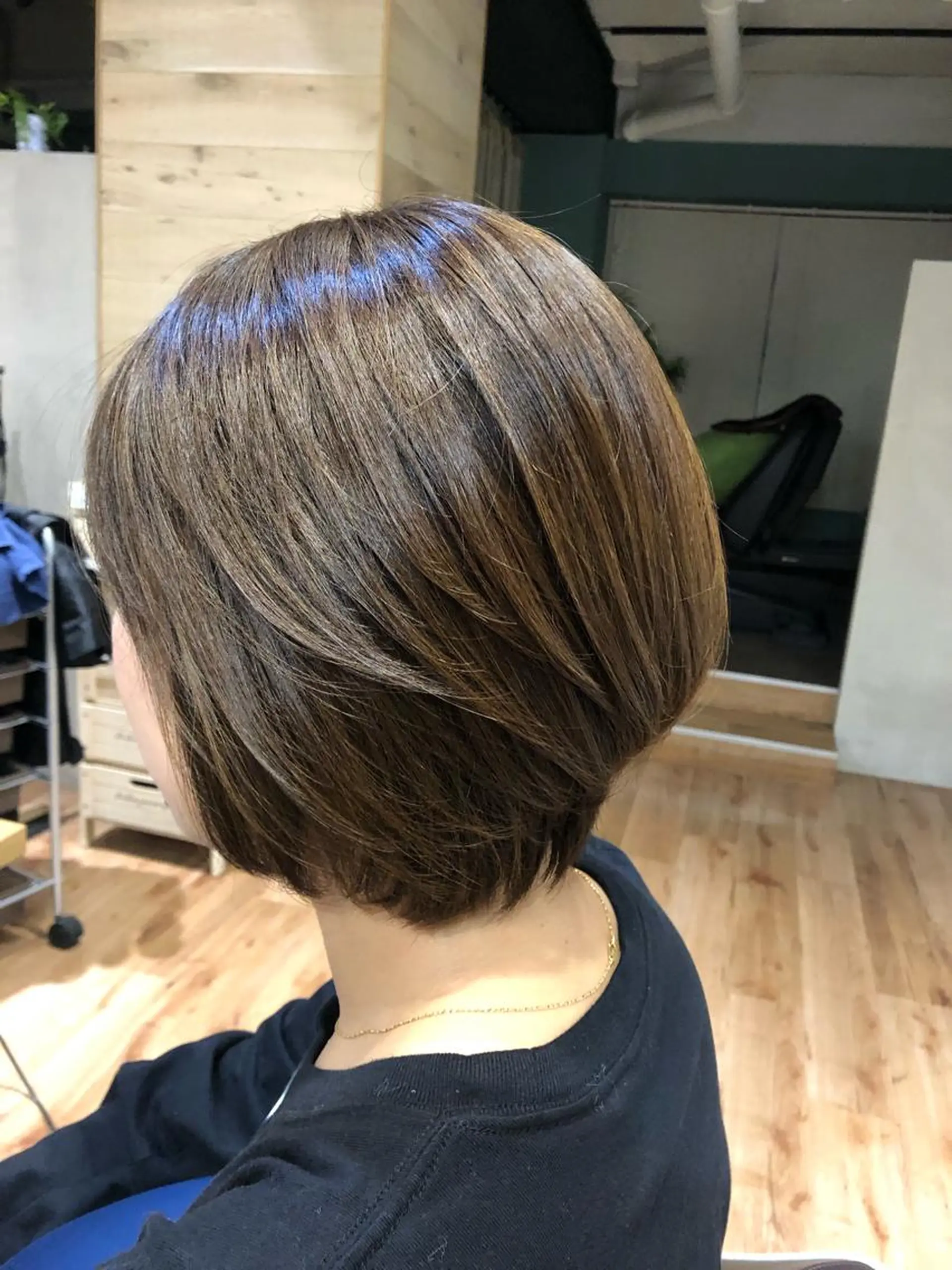 ショート カラー ヘアカラー トリートメント 青野 文香のヘアスタイル