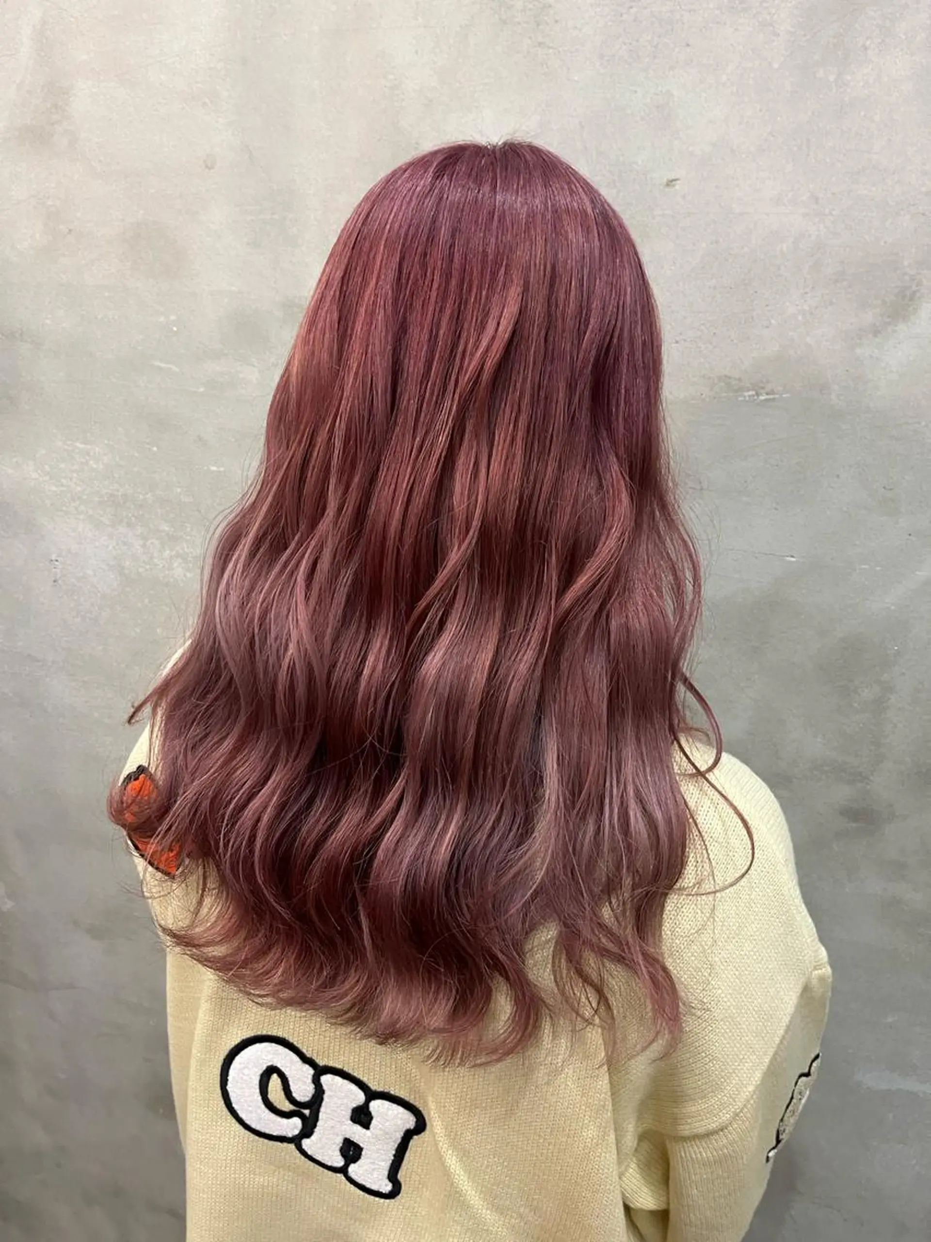 ロング カラー ピンクカラー 艶髪/ハイトーン/ ヘアセット/モエノのヘアスタイル