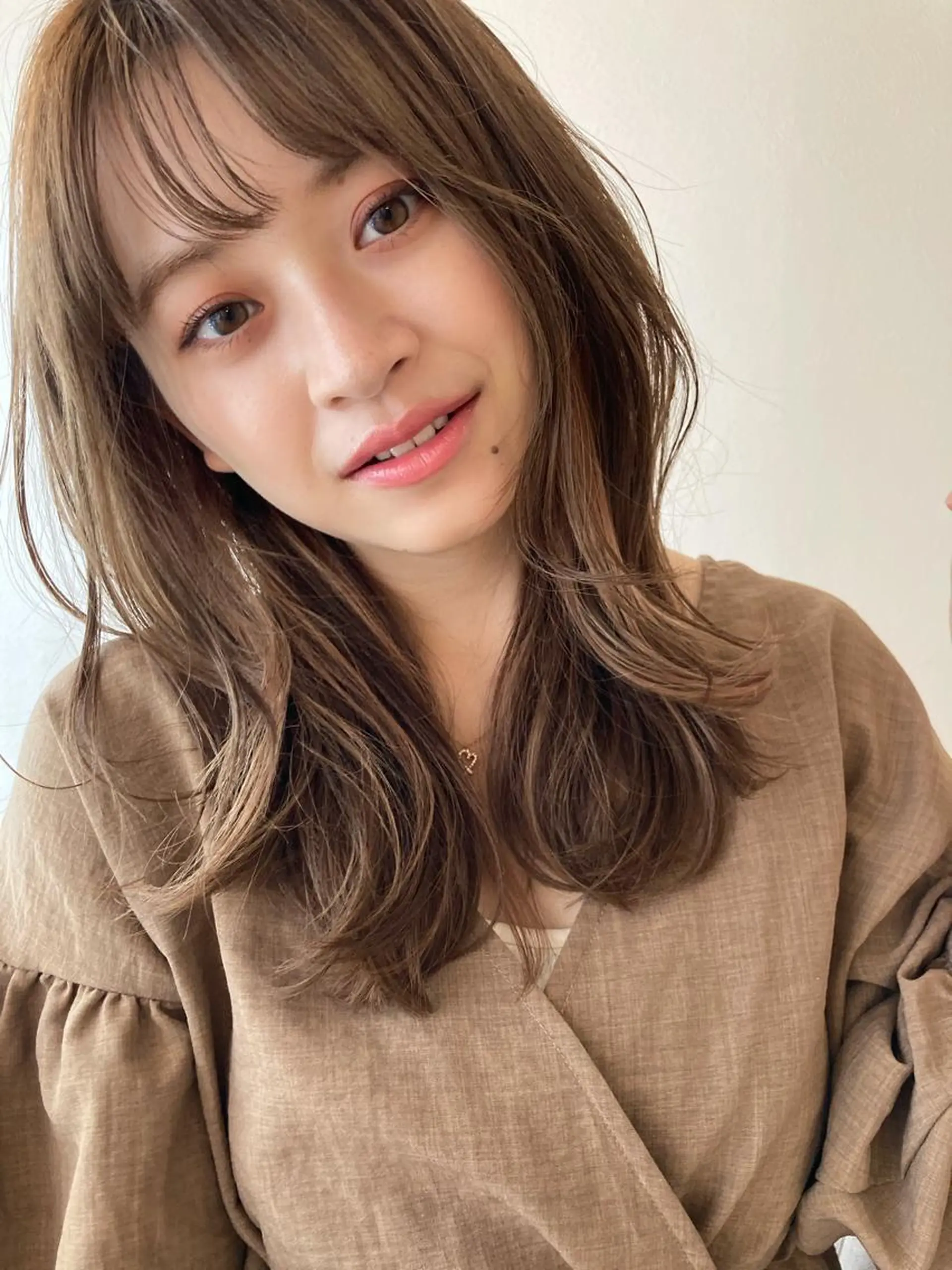 ミディアム カラー 🤎ベージュカラー 🐶メンズパーマのヘアスタイル