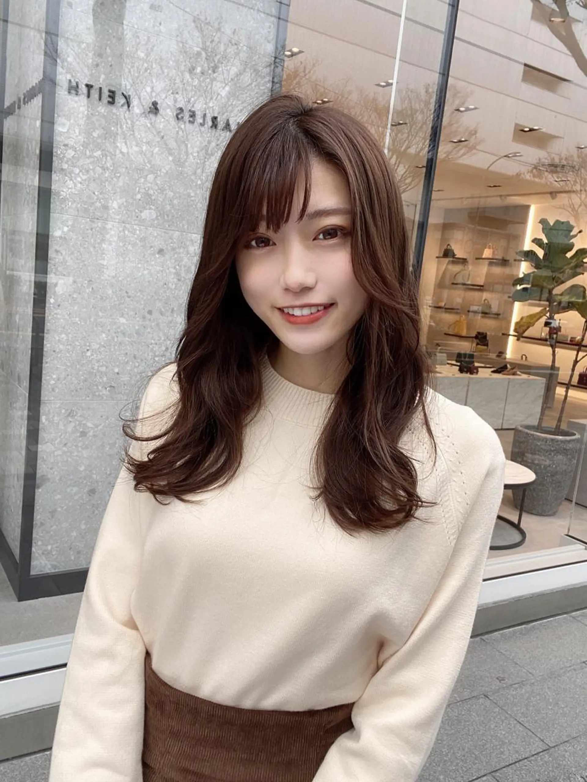 セミロング カラー パーマ バレイヤージュ ブリーチ ケアブリーチ ダブルカラー ハイライトカラー ヘアカラー トリートメント 新宿✨顔周りカット 韓国ヘア/坂本亜裟海のヘアスタイル