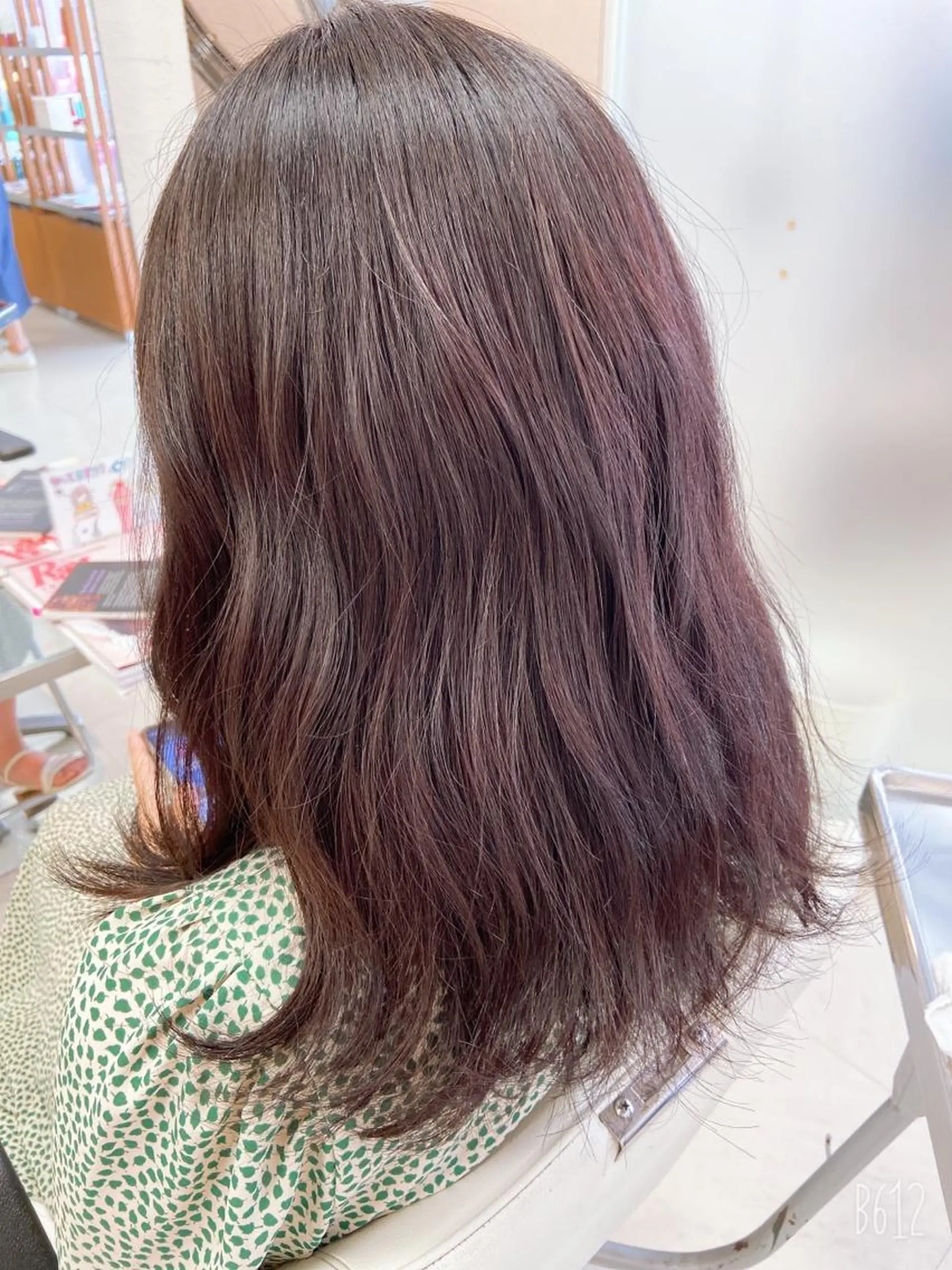 ミディアム カット トリートメント 菊地 美憂のヘアスタイル