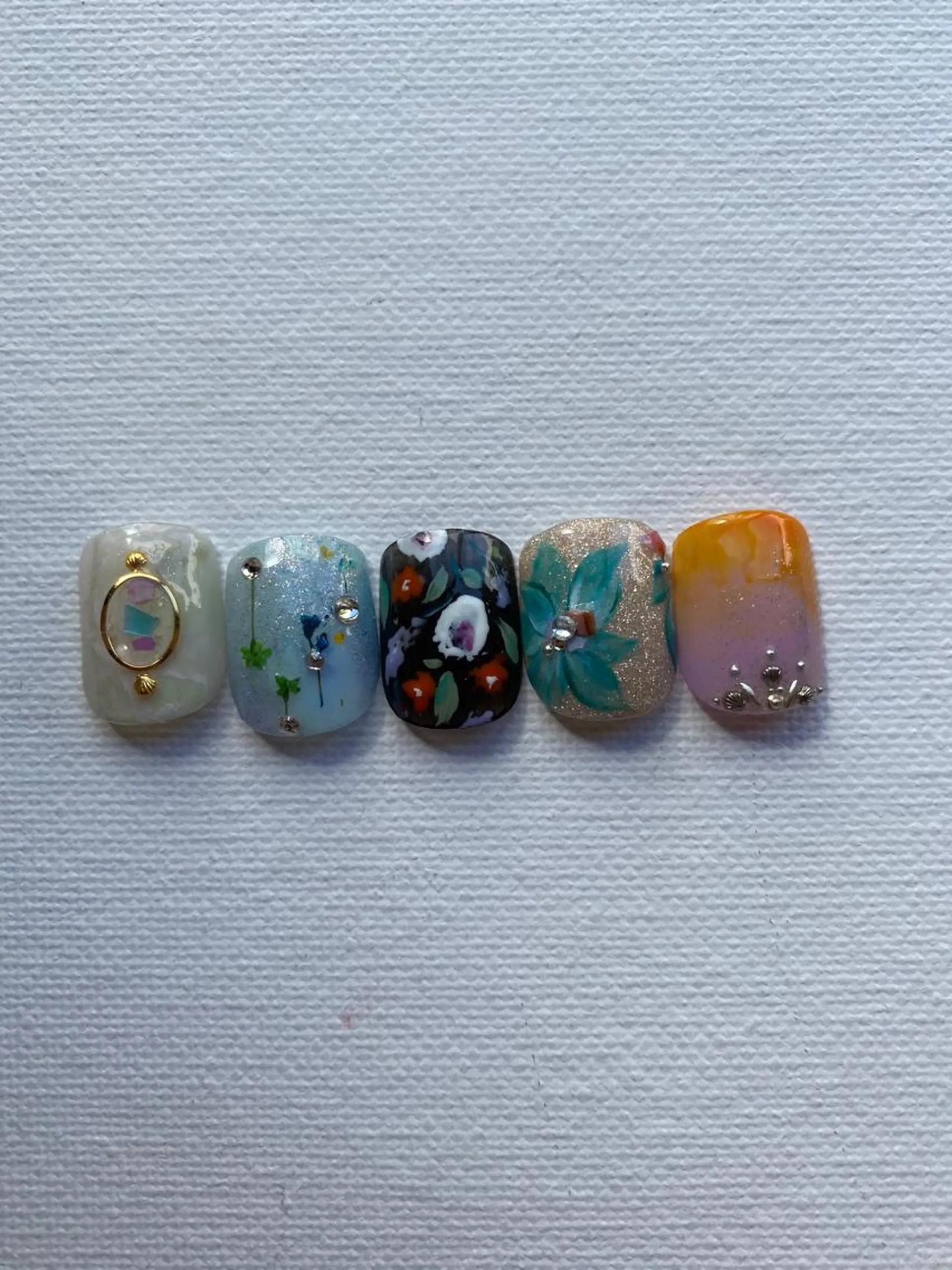 ネイル 佐藤  悠子のネイルデザイン