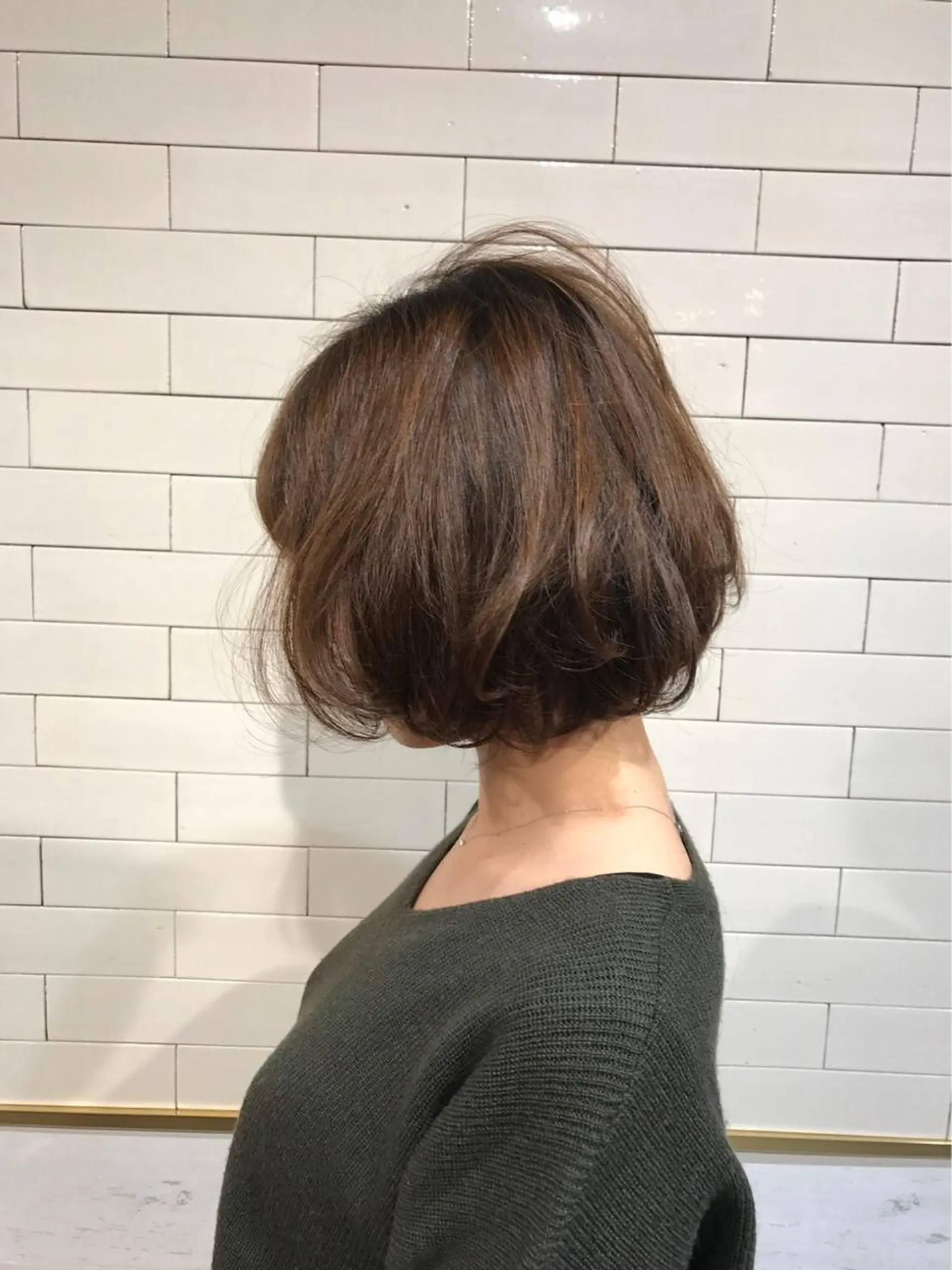 ショート カラー monami 鈴木 茉由奈のヘアスタイル