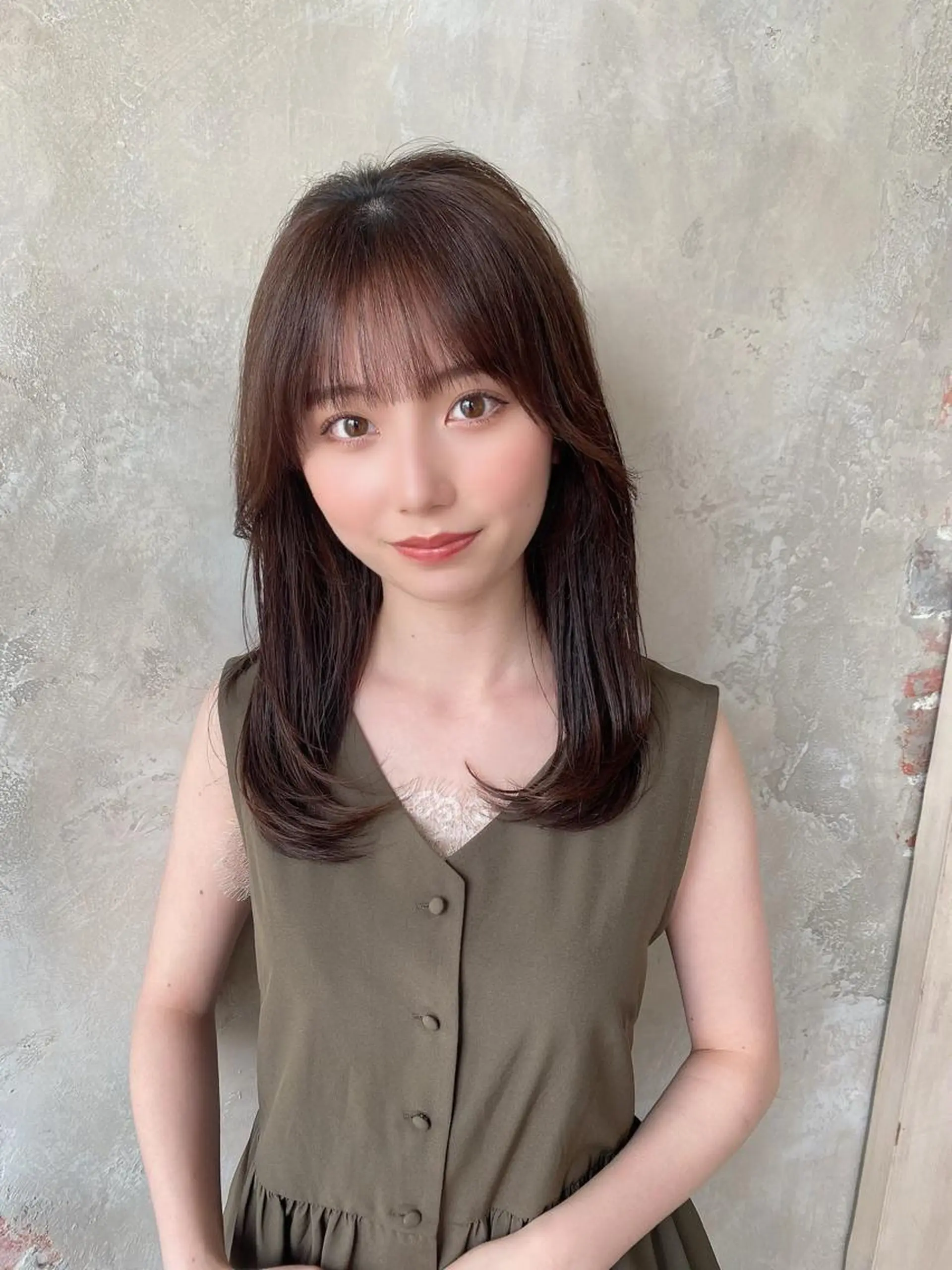 ミディアム パーマ ミディアムレイヤー くびれヘア 顔周りカット 髪質改善 レイヤーカット カット 縮毛矯正 トリートメント 顔周り/くびれヘア 韓国ヘア💕風間るなのヘアスタイル