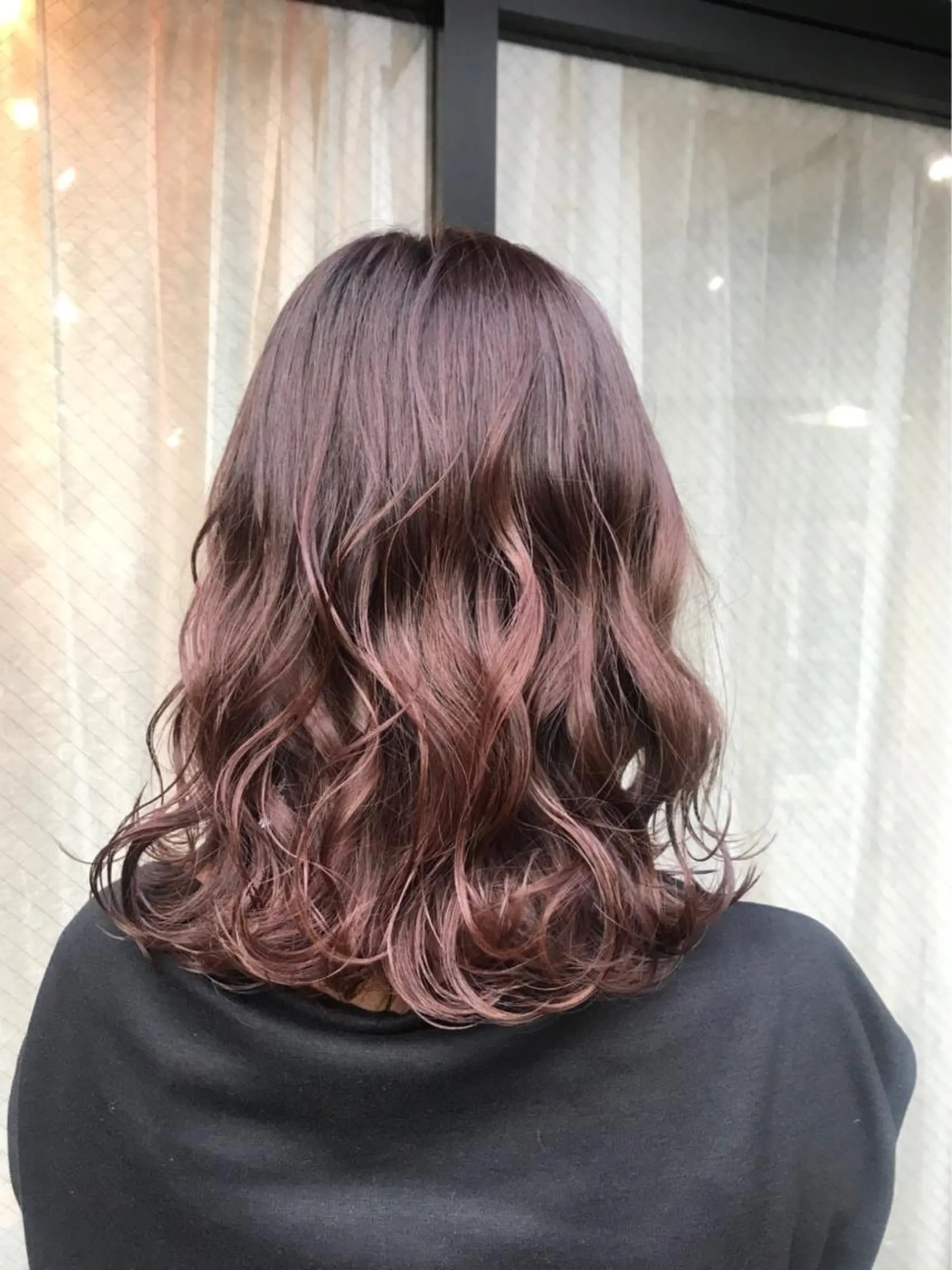 ミディアム 艶カラー/フェイス レイヤー/たむのヘアスタイル