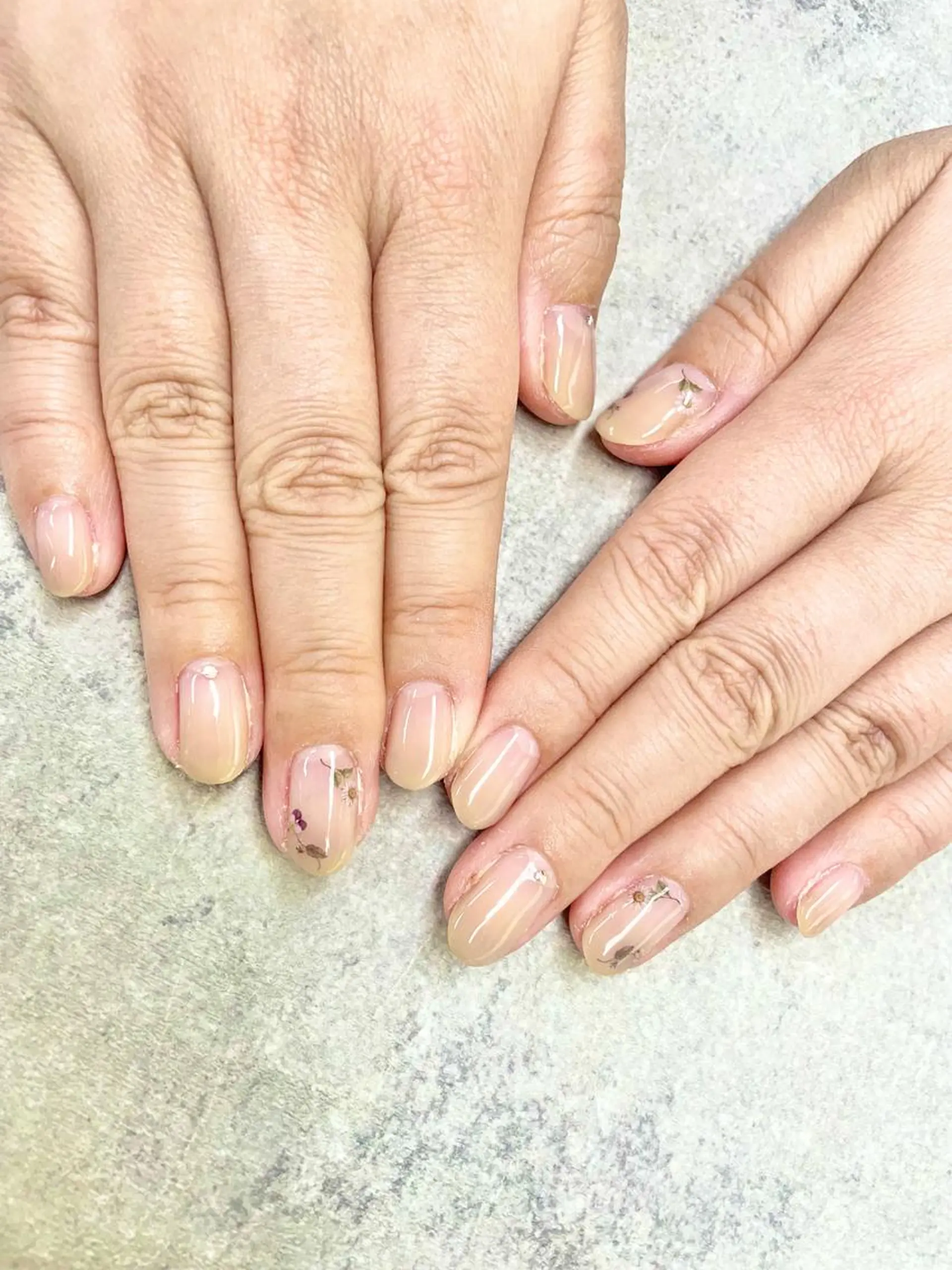 ネイル アートネイル フラワーネイル ジェルネイル グラデーション オフィスネイル ハンドネイル FASTNAIL PLUS 新宿店のネイルデザイン