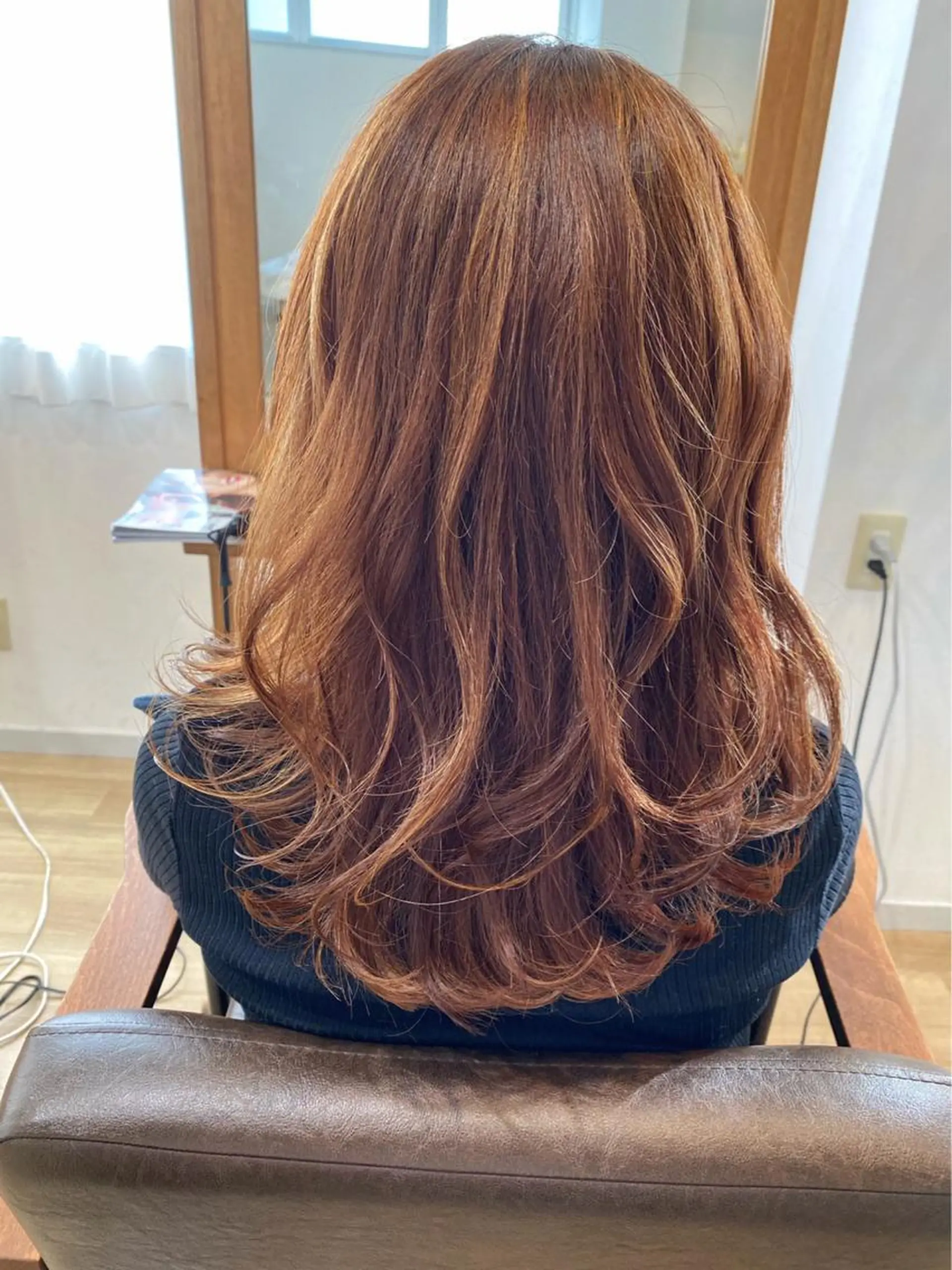 セミロング カラー Ate by little所属・青木 梢のヘアスタイル