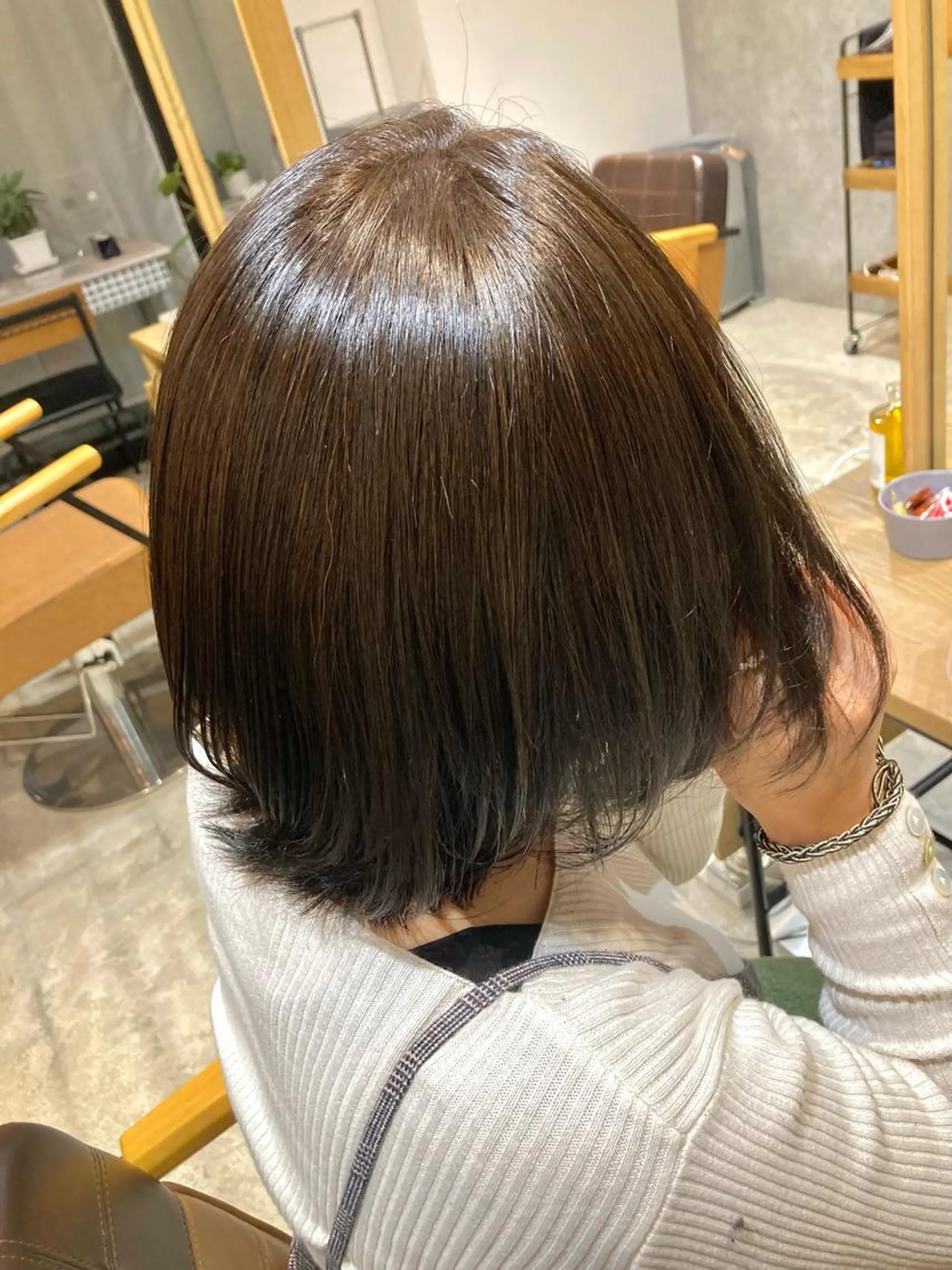ショート ハイライト まるやま ゆいかのヘアスタイル