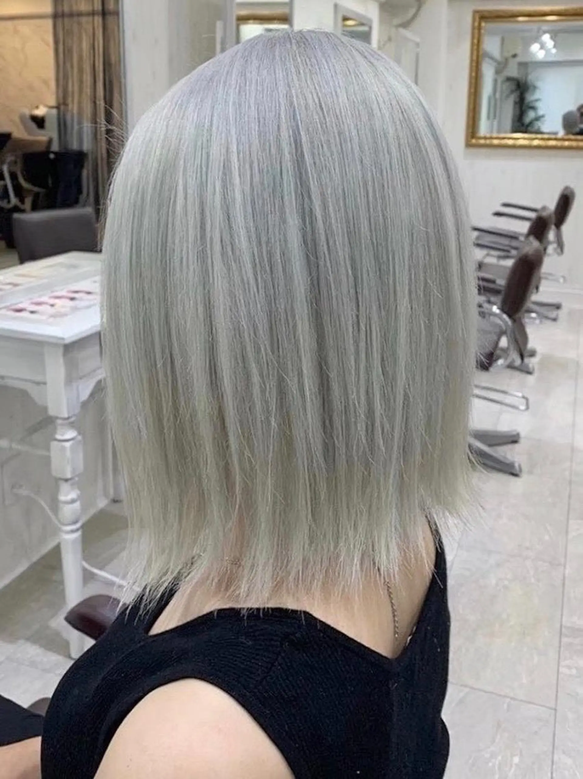 ロング カラー ヘアアレンジ Device ディバイスのヘアスタイル