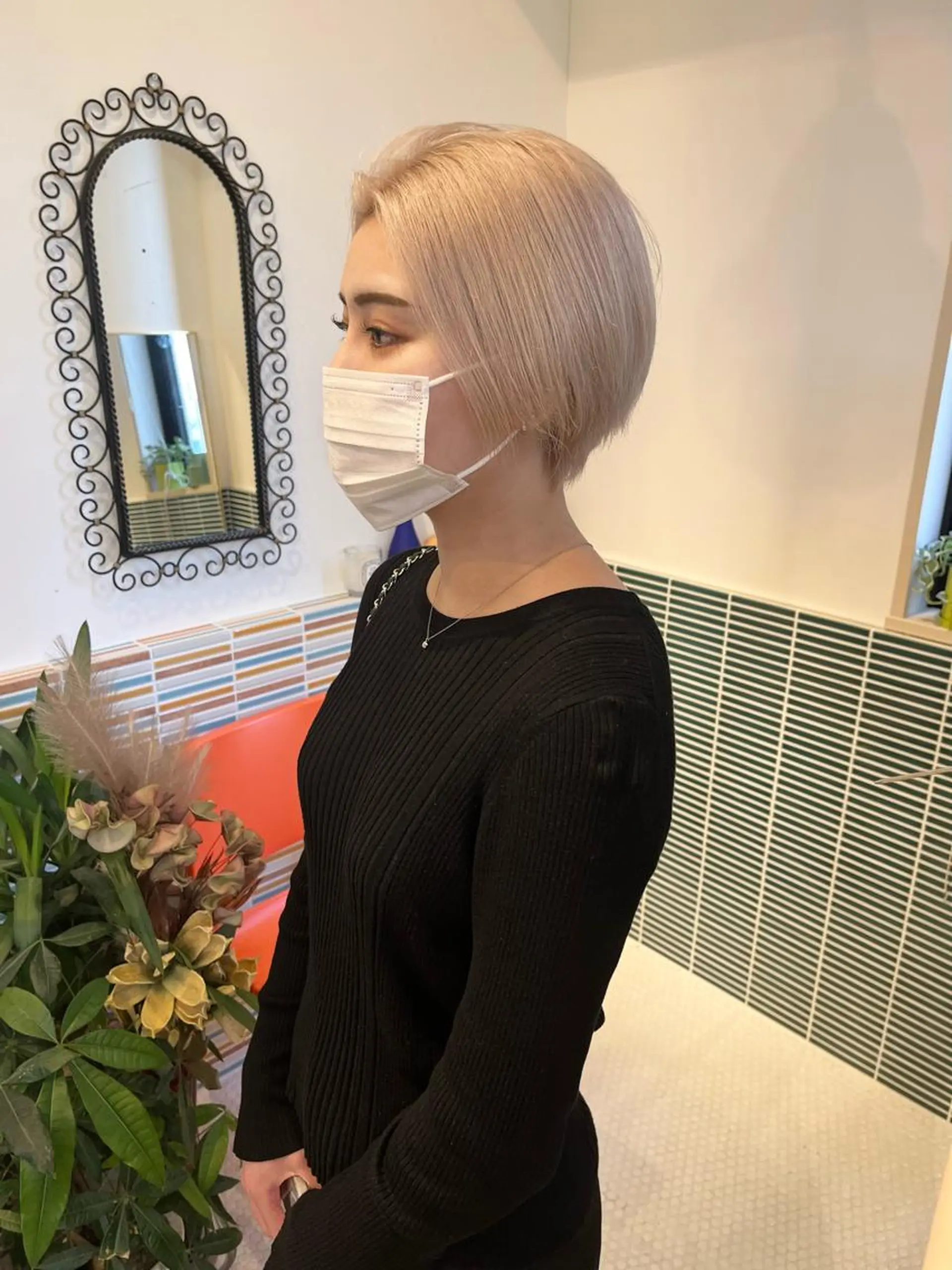 ショート カラー ブリーチ ヘアカラー トリートメント 🩷ハイトーン透明感 レイヤー🩷ユリカのヘアスタイル