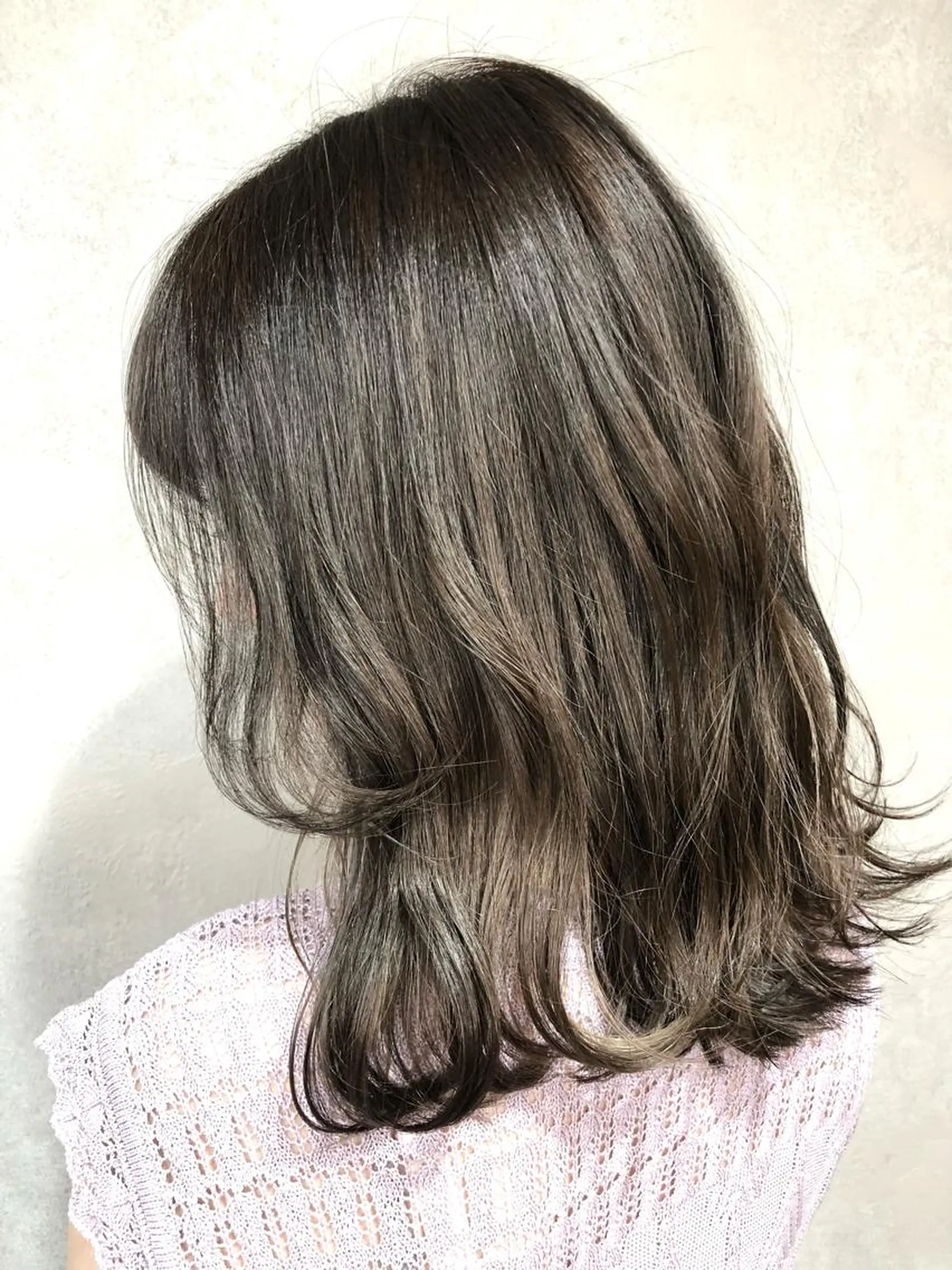 ミディアム 顔まわりレイヤー 顔周りカット レイヤーカット 💗艶カラー💗 CECILのヘアスタイル