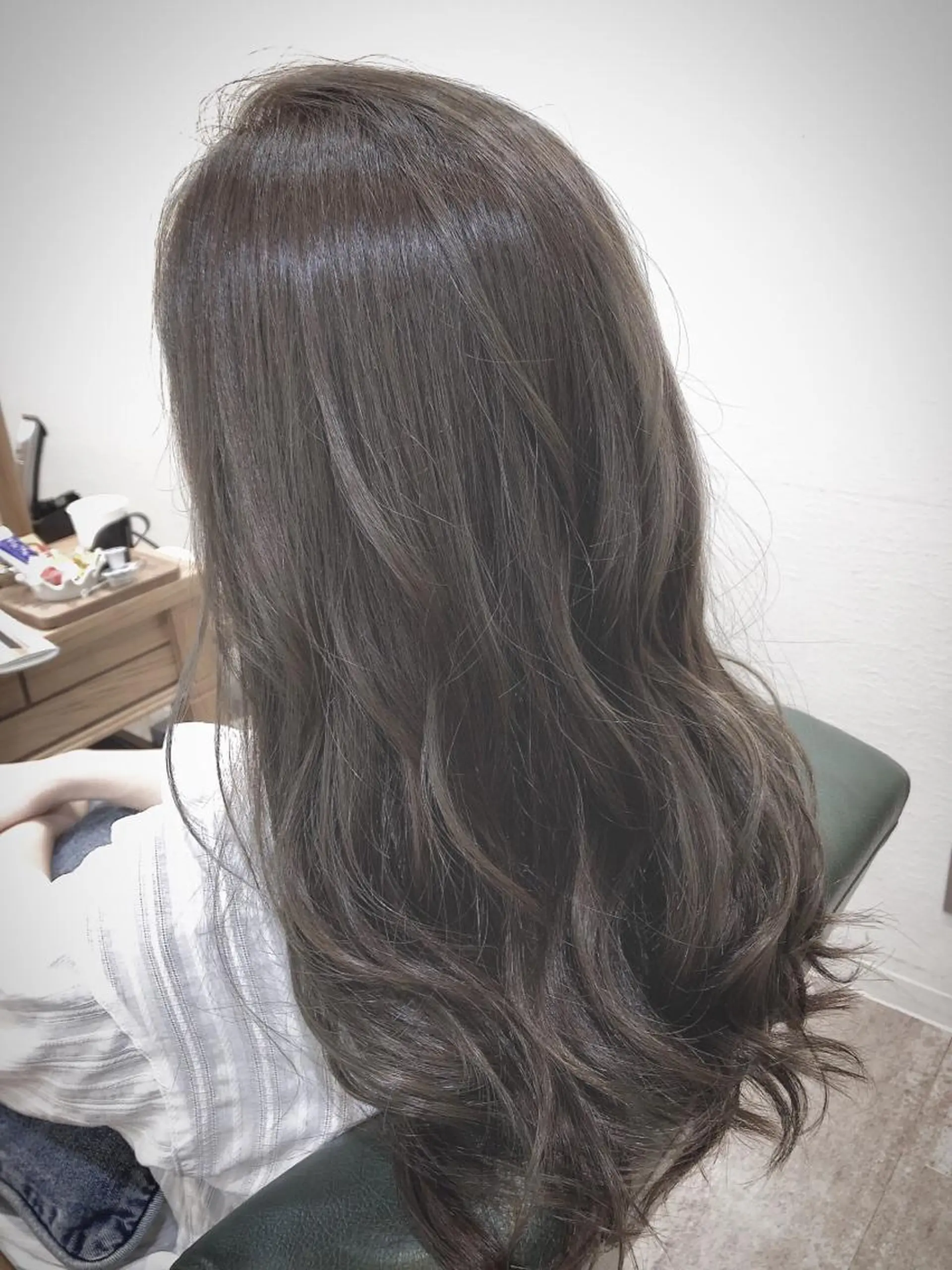 ロング カラー カット ヘアカラー 菊池 貢平のヘアスタイル