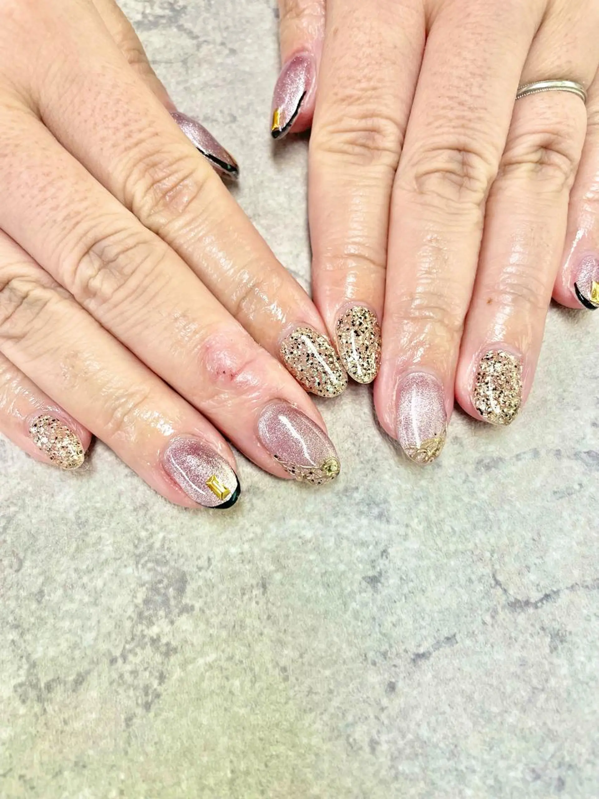 ネイル アートネイル フレンチネイル ジェルネイル ガラスフレンチ グラデーション ハンドネイル ハンドケア FASTNAIL PLUS 新宿店のネイルデザイン