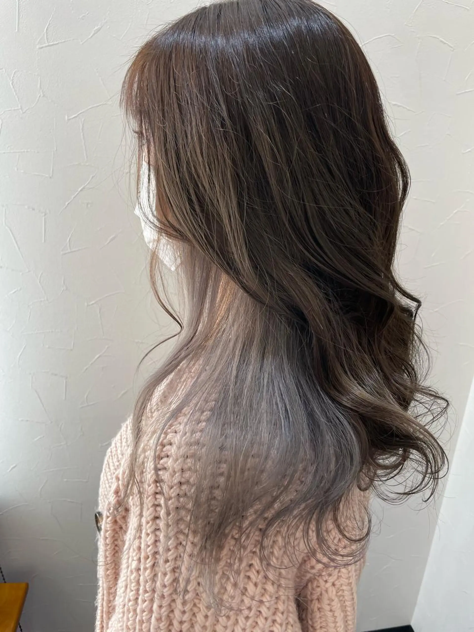 ロング カラー 透明感カラー デザインカラー インナーカラー シルバー ホワイトシルバー ヘアカラー トリートメント ARISA🦋推し・ アニメカラー/派手髪のヘアスタイル